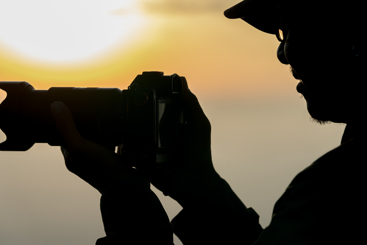 如何成为一名摄影师：详细步骤计划