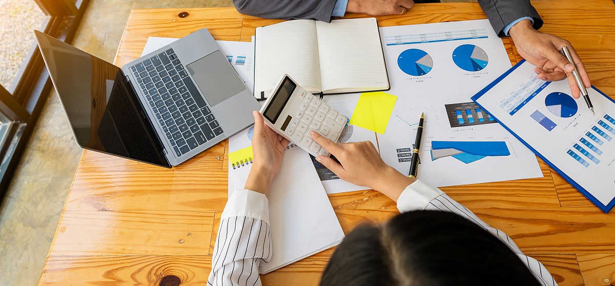 高中篮球课教案：全面提升基本功与战术意识