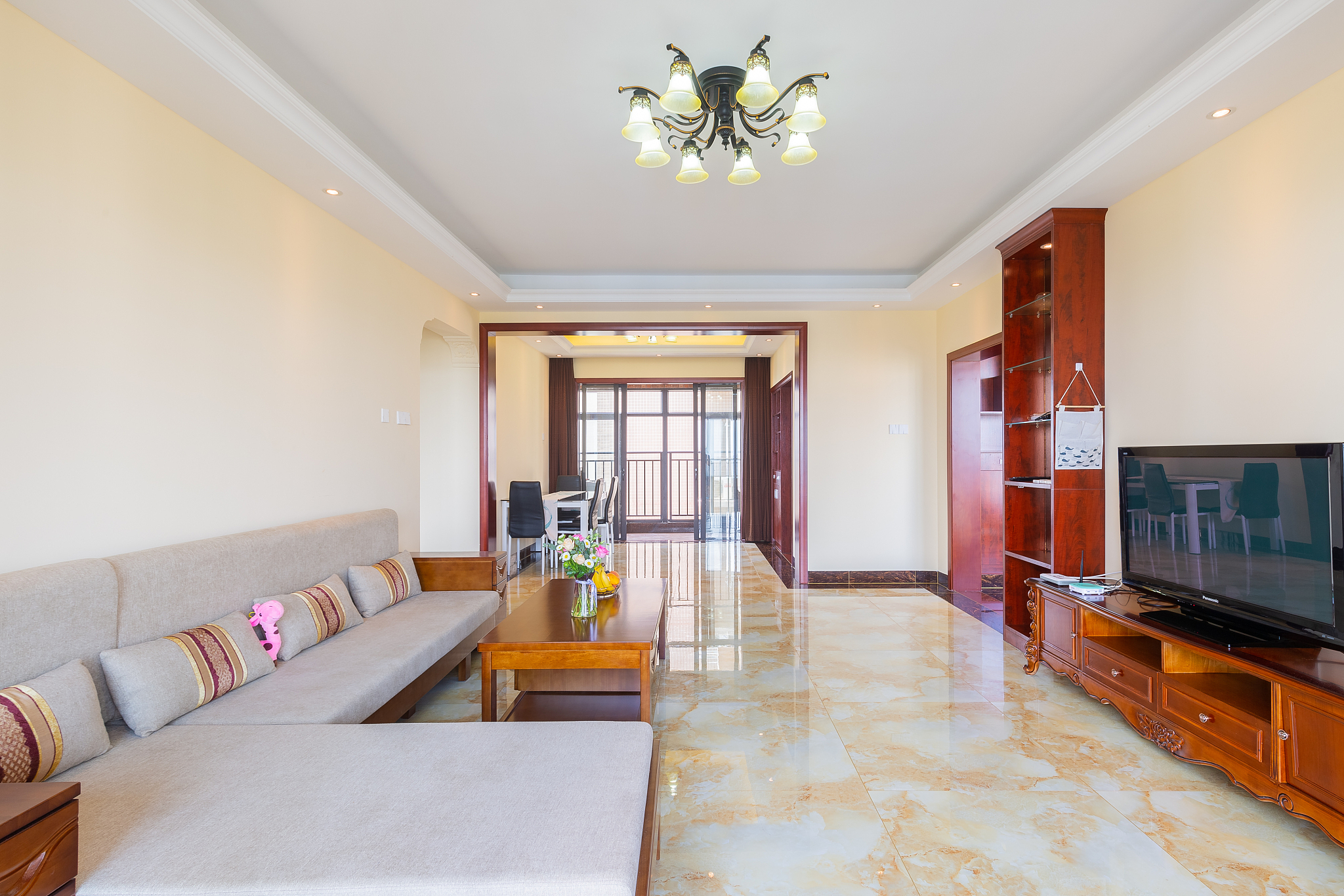 120平三房两厅两卫品字型怎么装修