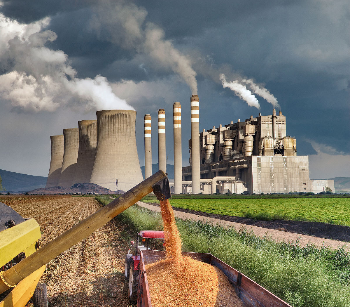 把这段话使用中文用不同的表达方式说出同样的内容煤气化是实现煤炭洁净和高效利用的重要技术。为最大限度地促进煤气化反应利于合成气CO 和 H 的生产发挥大规模生产效应现代煤气化技术多采用高温高压的气流床加压气化技术。随着中国经济的快速发展合成天然气的开发和产业化研究受到了越来越多的重视。从煤制合成天然气的角度考虑采用气流床气化技术先气化后甲烷化对煤制天然气并不是最优化的气化方式所以煤催化气化直接生产甲