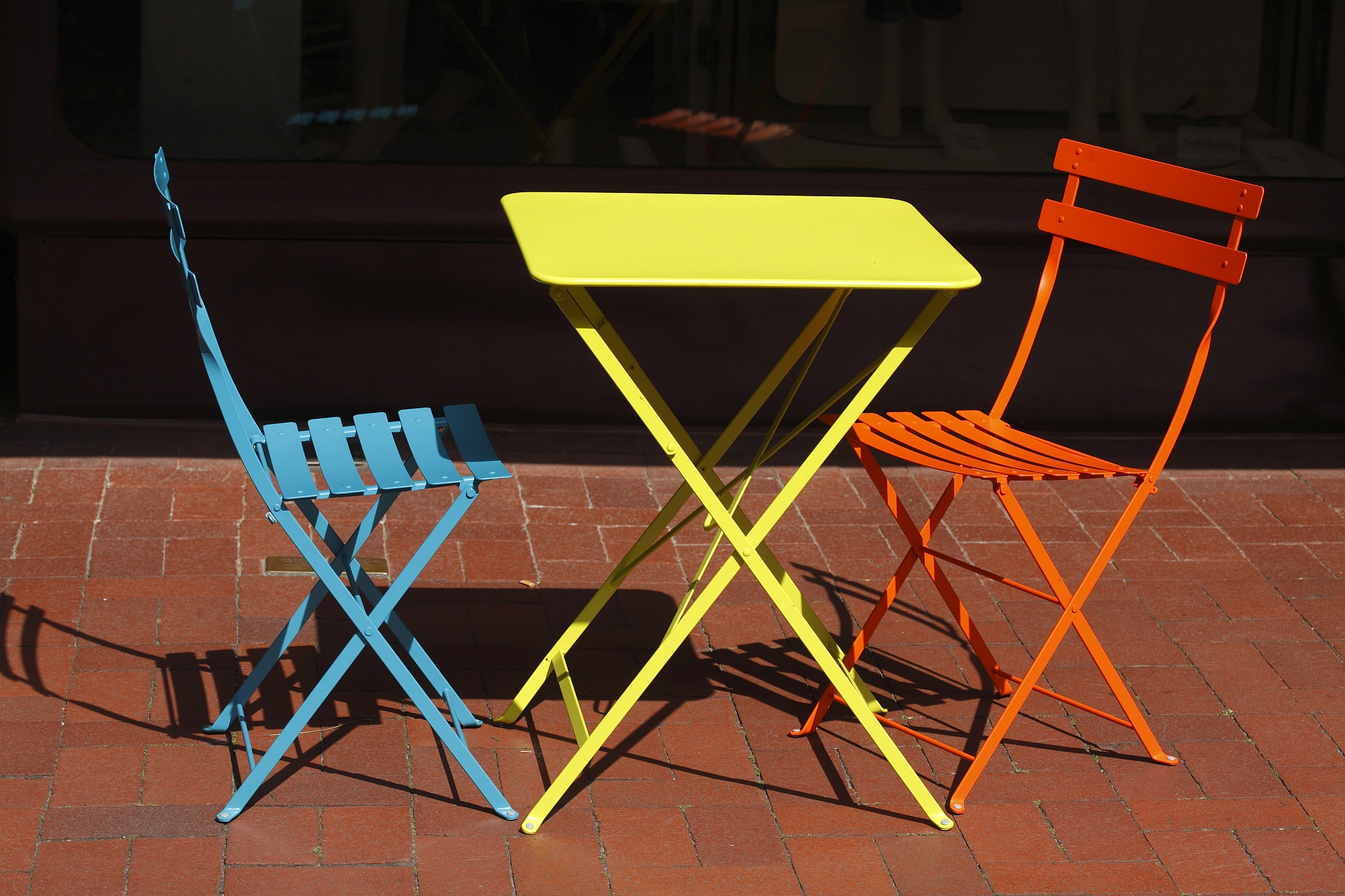 小学数学应用题：椅子和桌子价格求解