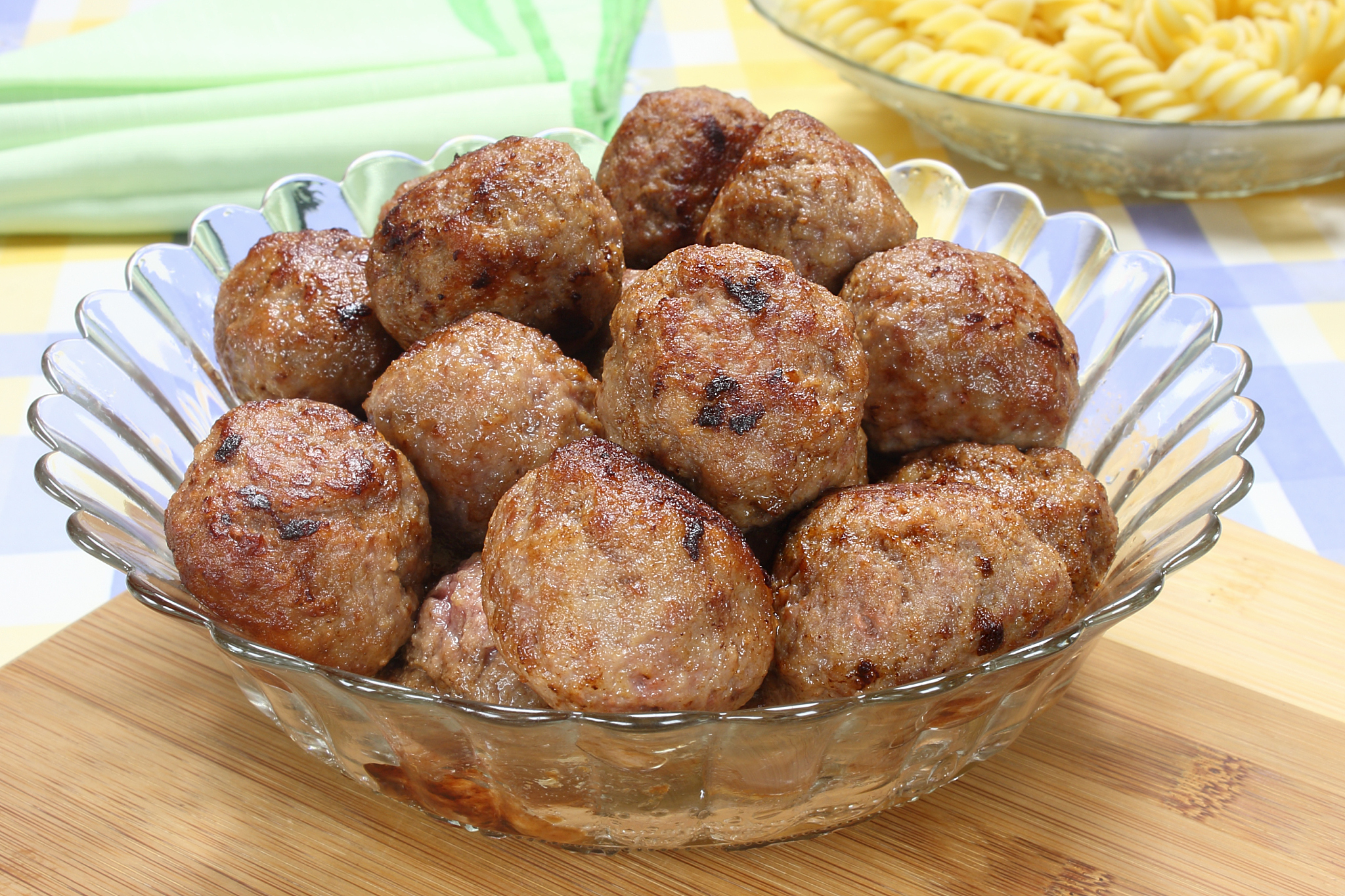 fried pork meatballs