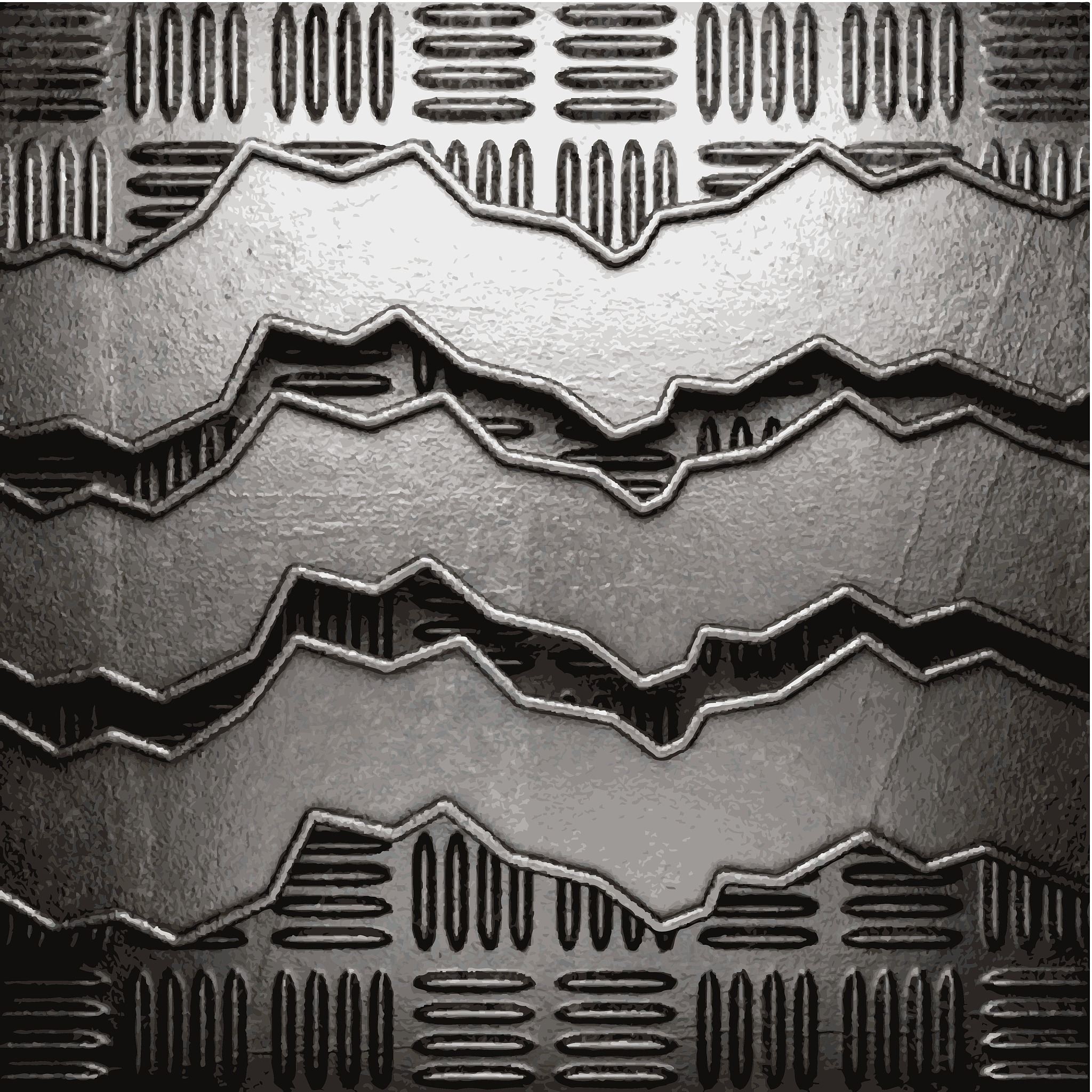 写一段钛合金均匀腐蚀与局部腐蚀的介绍并强调局部腐蚀的重要性