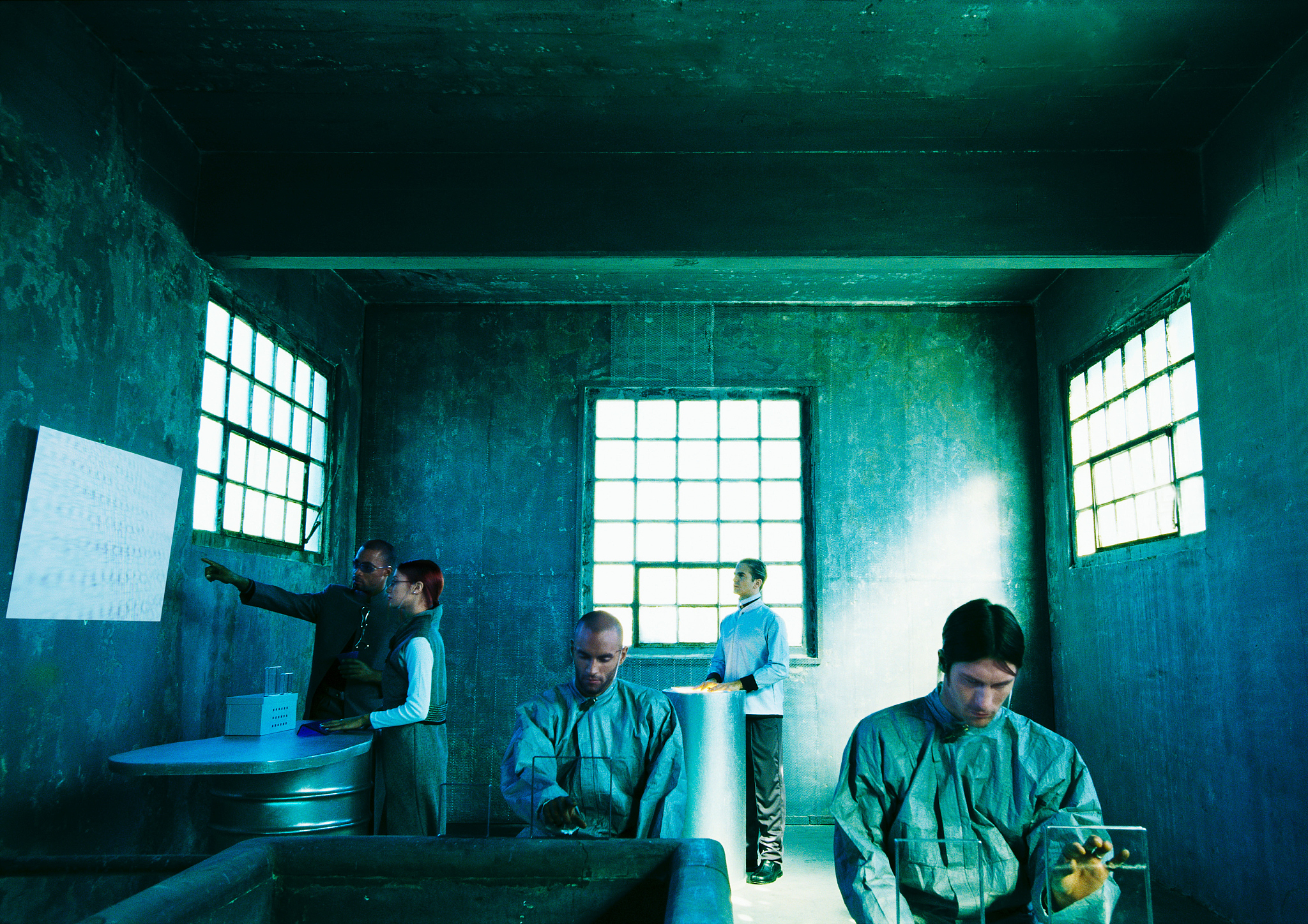 我是心理学专业的学生影片观后感影片名称《飞跃疯人院》请分析其心理学方面字数三千字。