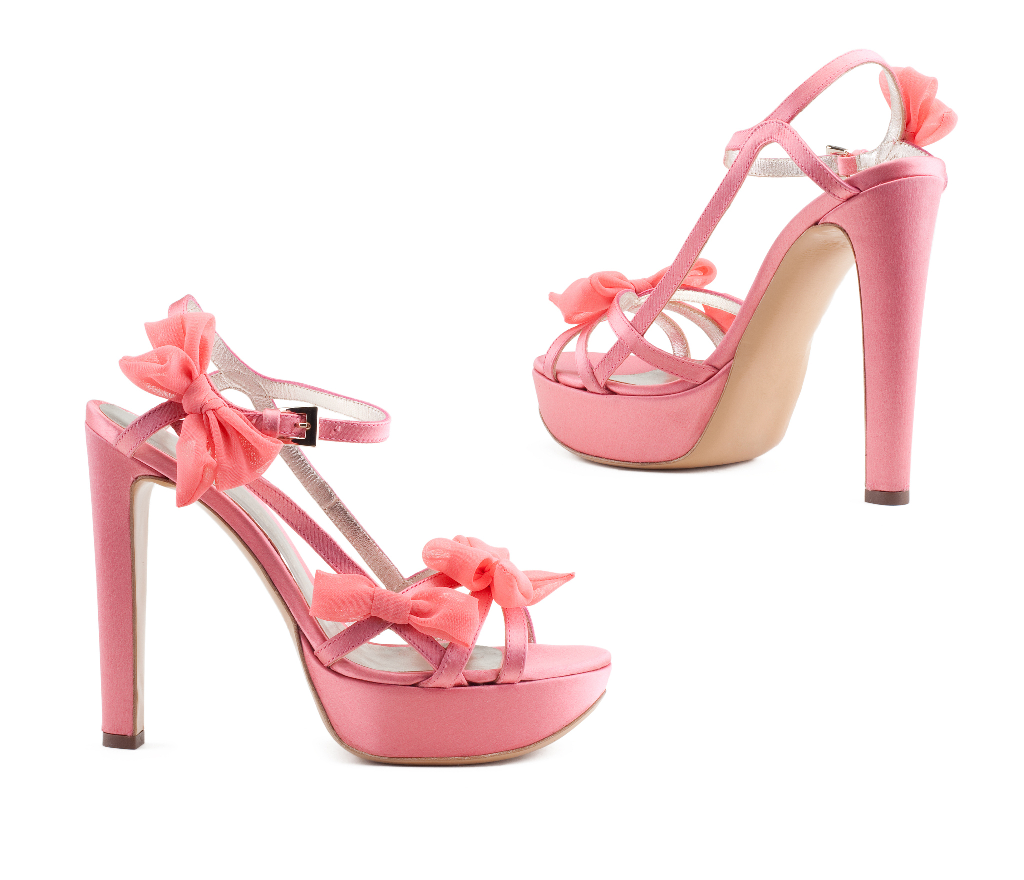 女士坡跟多色系带凉鞋：10个理由让你爱上它