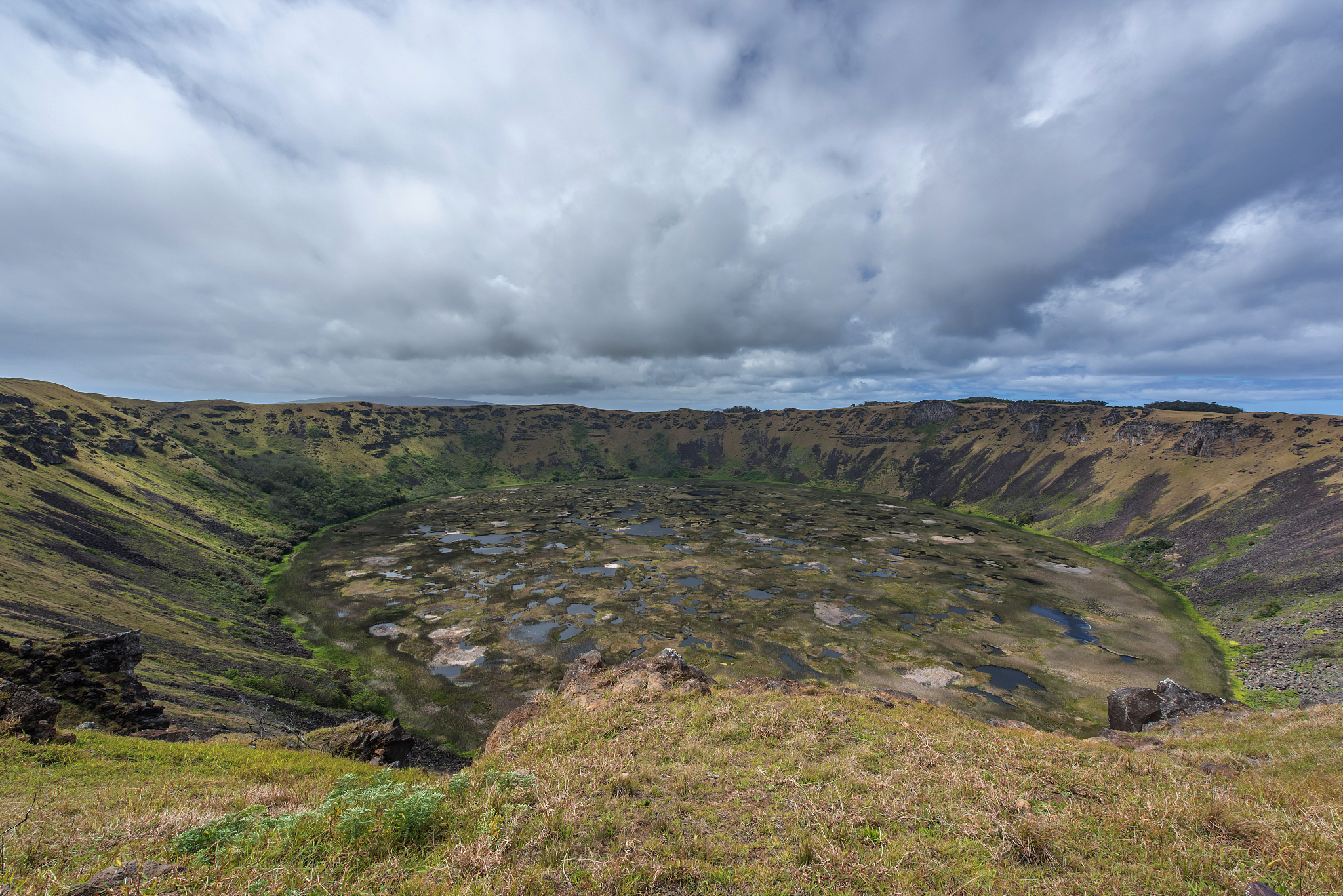the volcanic crater of rano kau