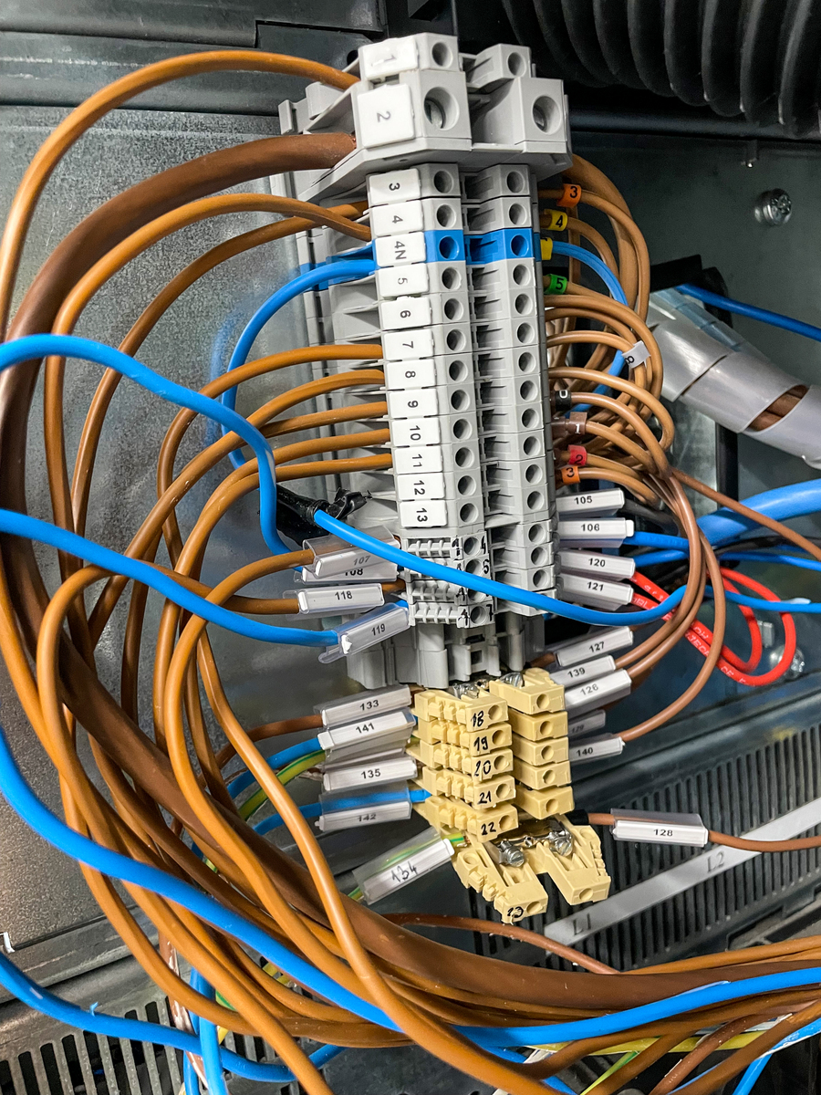 Connector Factory | High-Quality Connectors for Various Applications