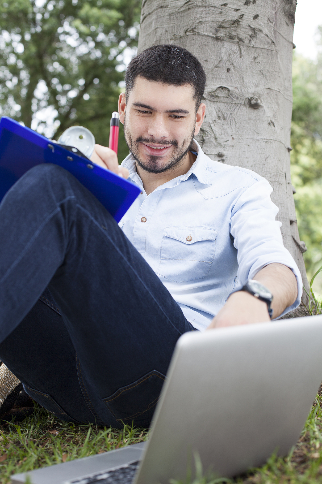 happy student to do their job