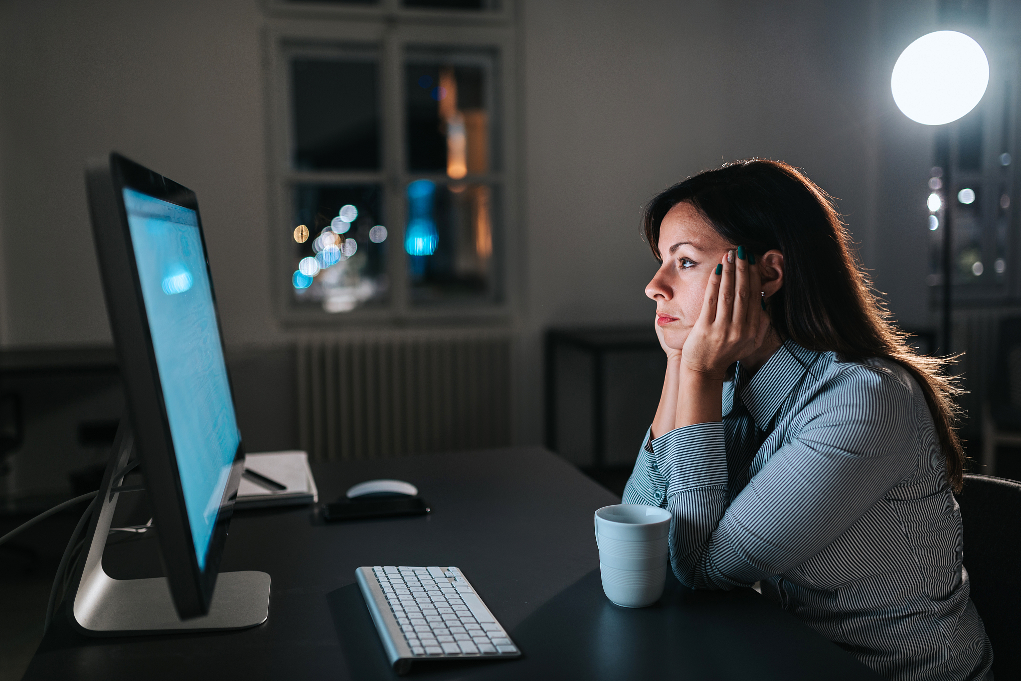 熬夜后胡子长得快？揭秘男性胡须生长的秘密