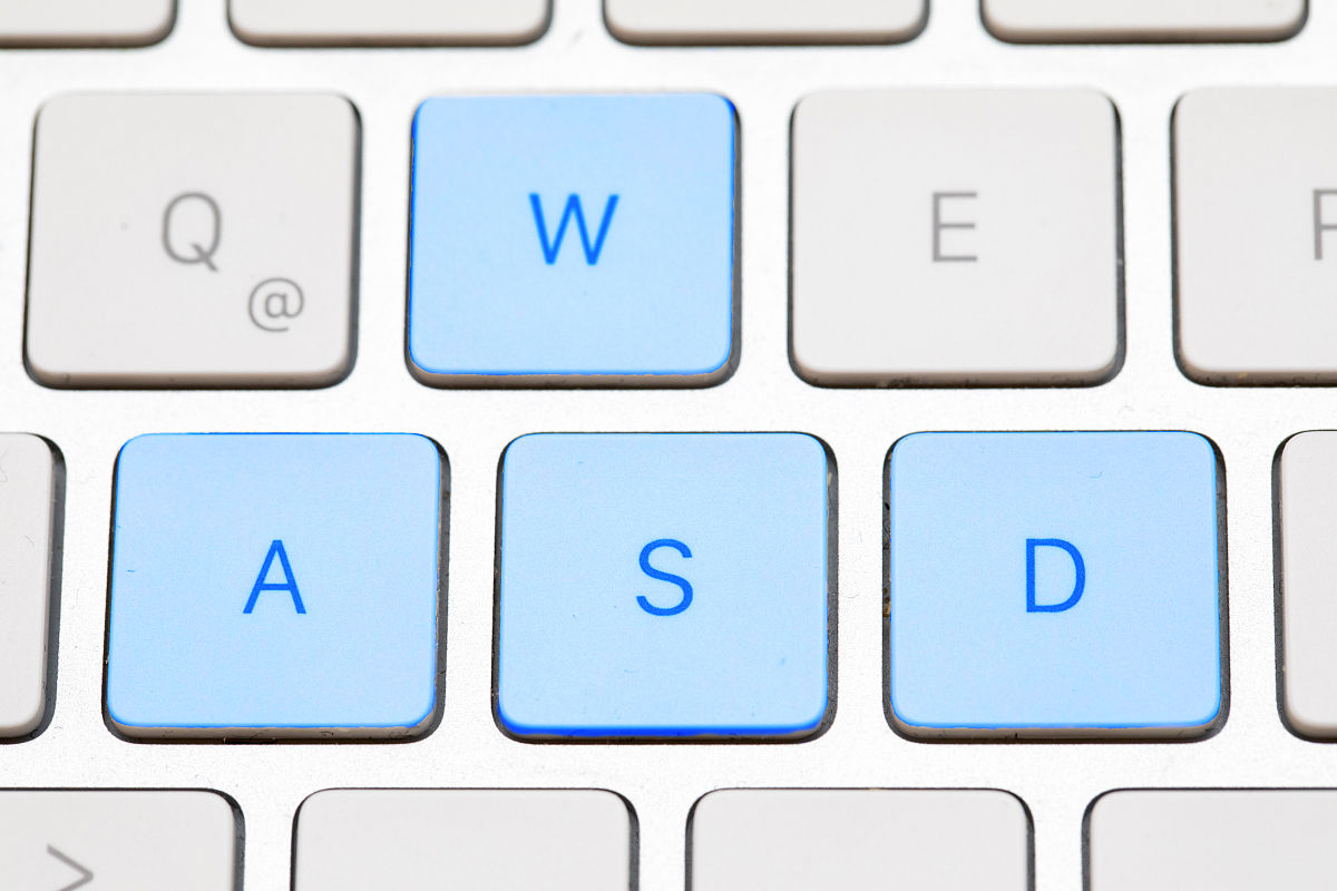 Java 爱心收集游戏 - 用键盘控制角色收集爱心