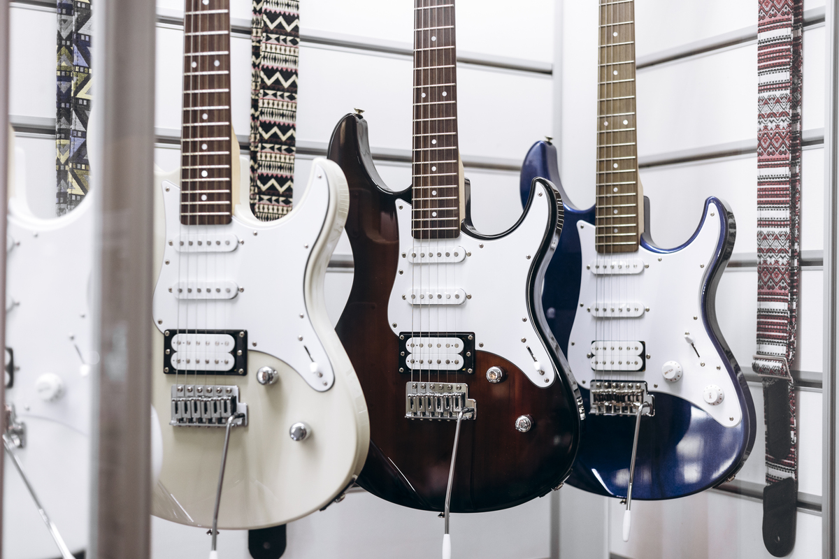 Fender USA Strat 电吉他：吉他手必备经典