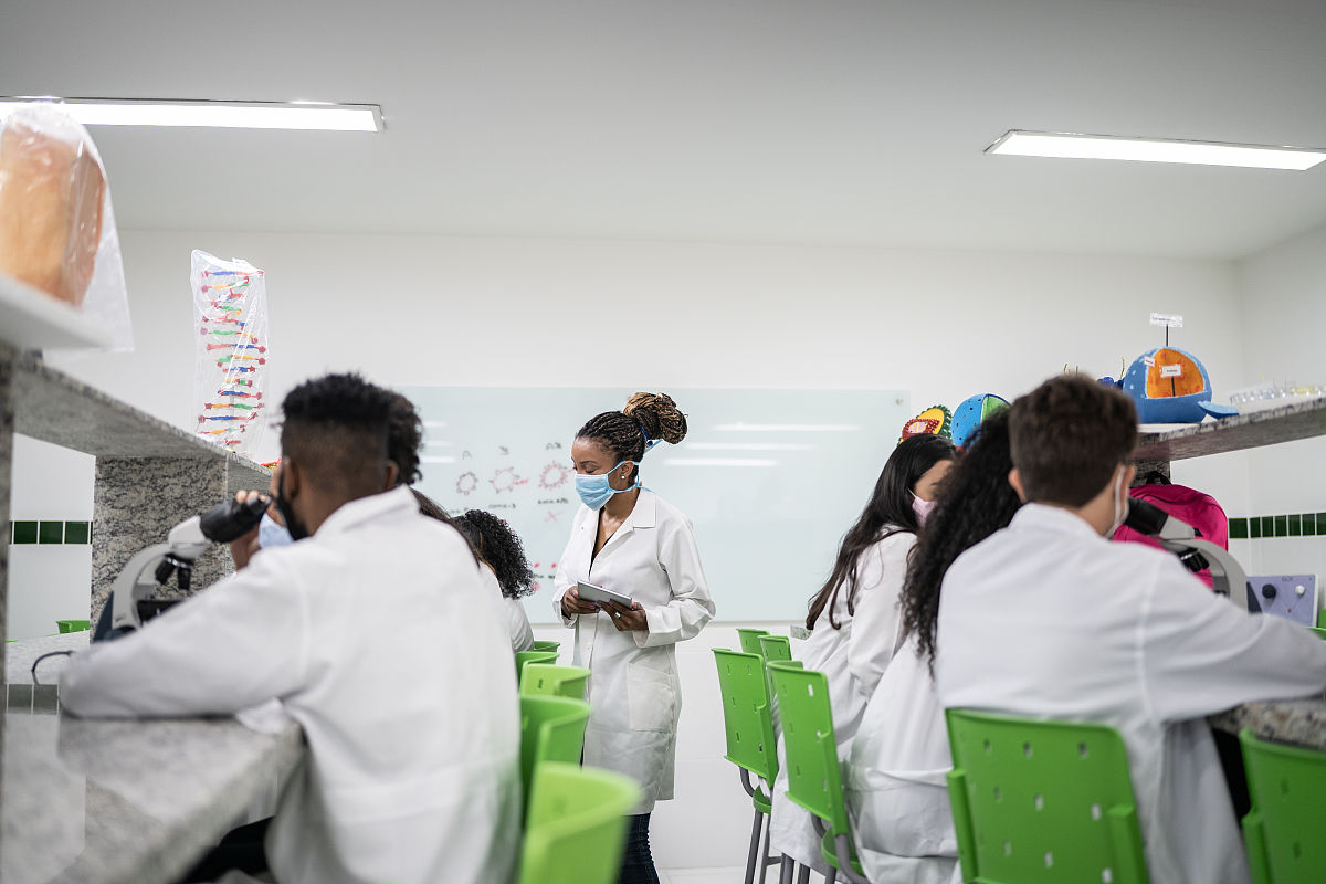 成都护士学校的教学设备怎么样