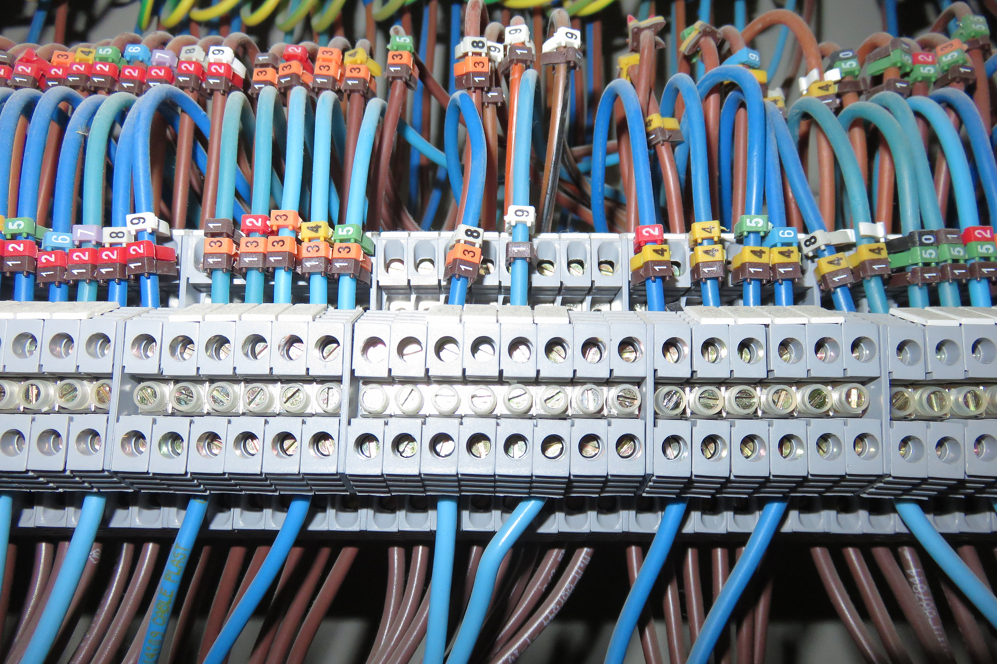 10平方线和15平方线接在同一端子如何接法回答加拓展。