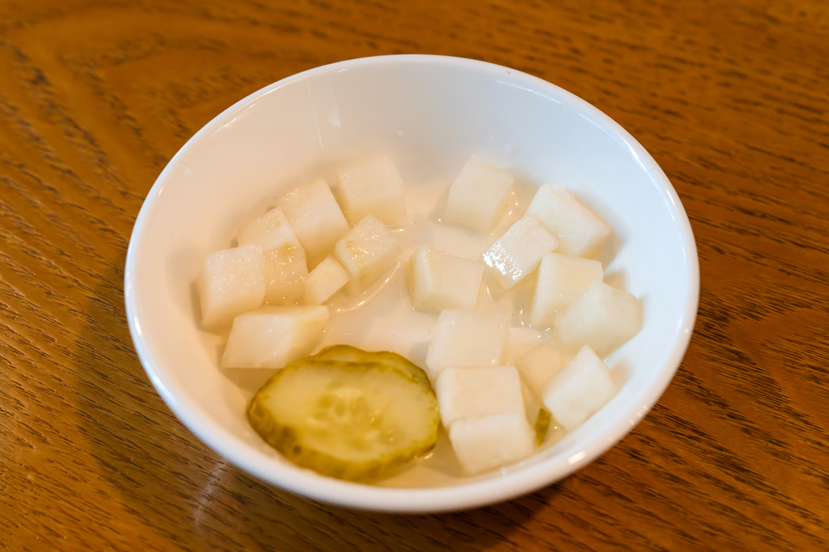 椰汁雪梨菊花冻的做法_椰汁雪梨菊花冻怎么做