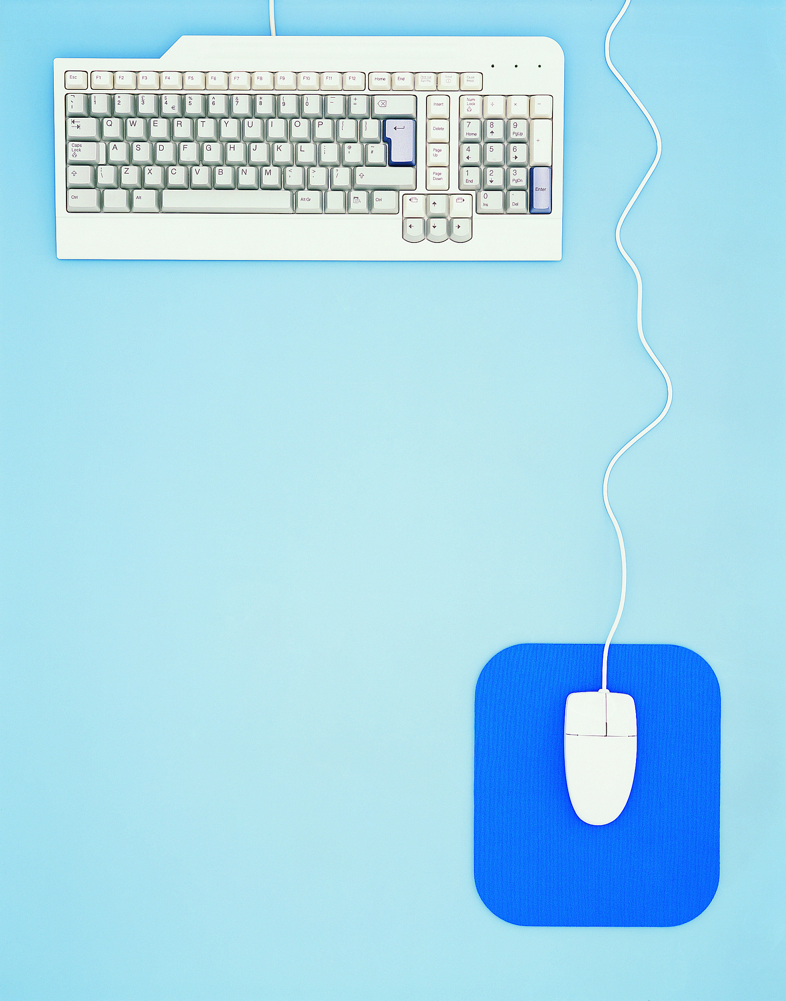 用C#控制鼠标每隔30S滑动滚轮并且左键点击一次控制键盘输入w