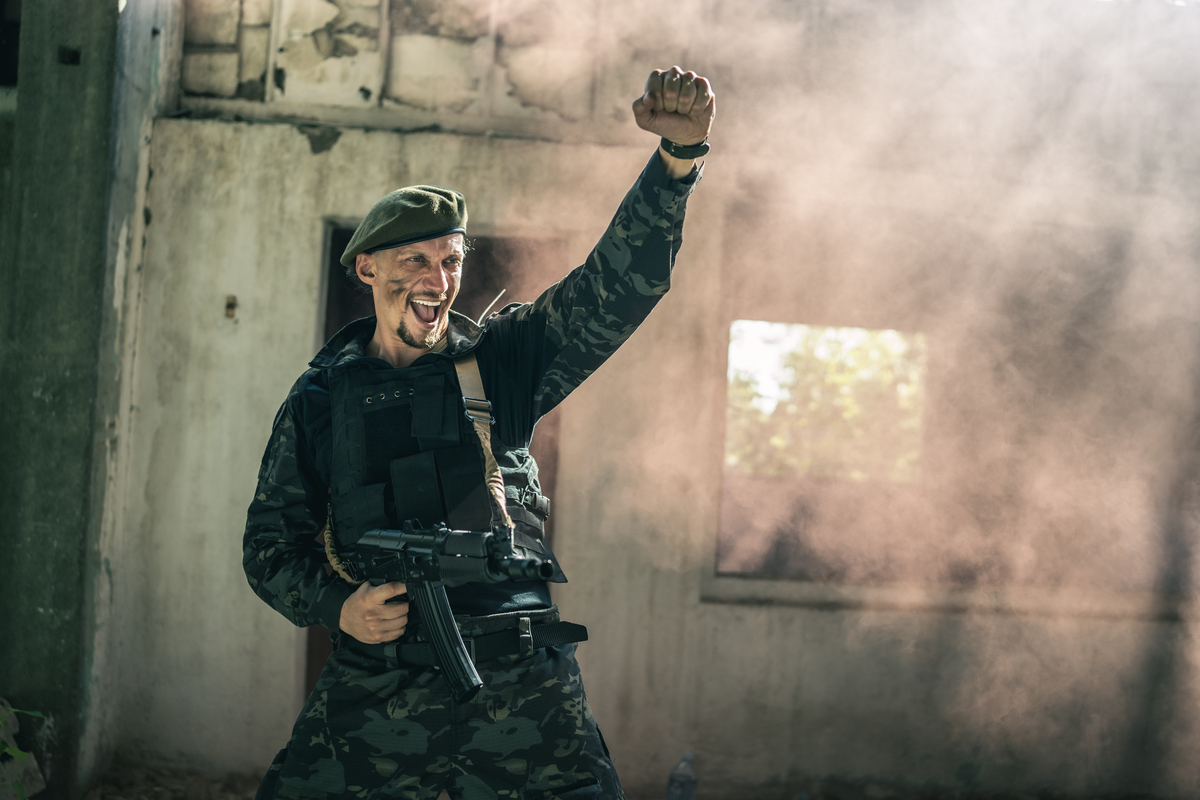 如何评价暗区突围和117