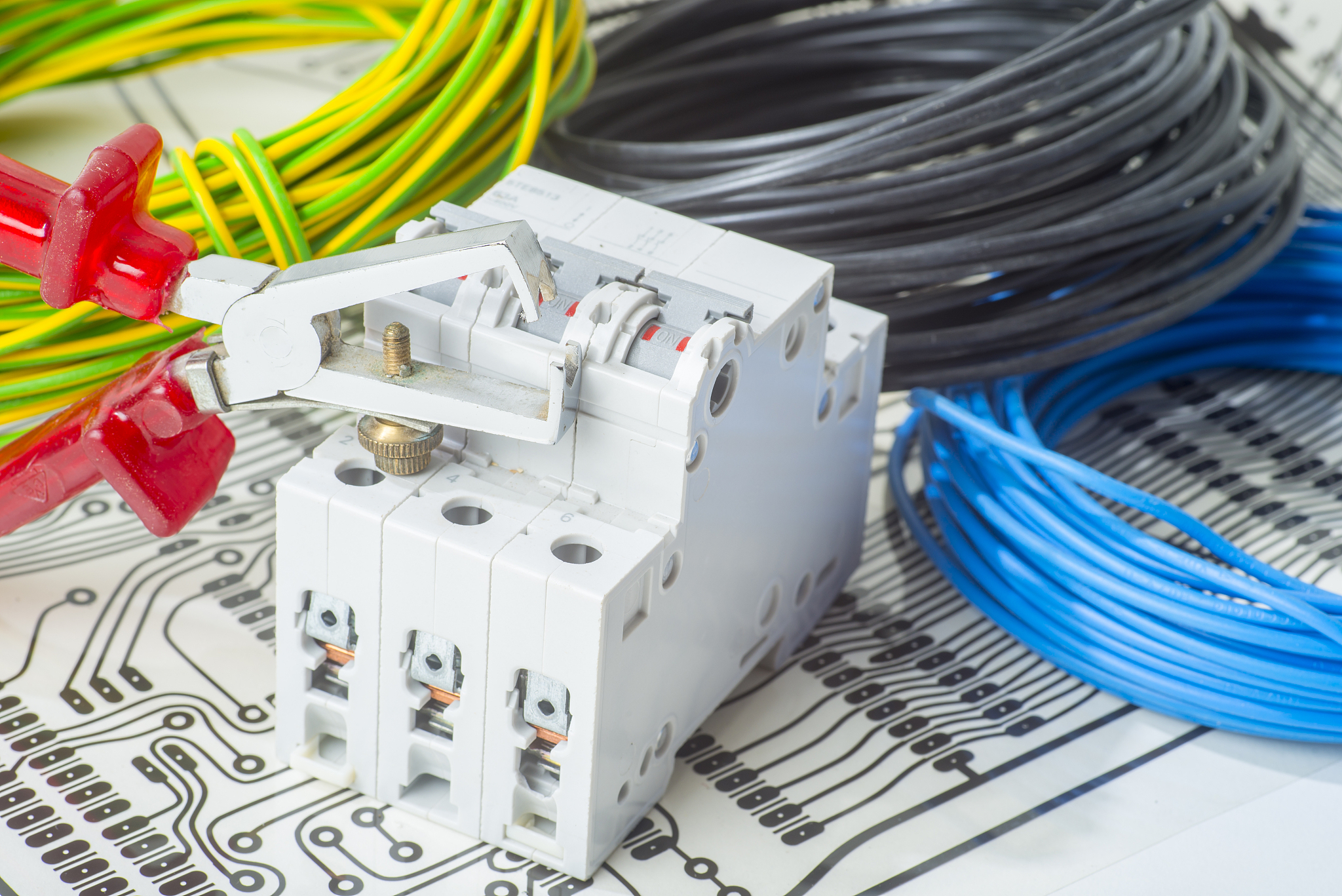 斯菲尔WDH-31保护器DI输入并联阻抗降低解决方案