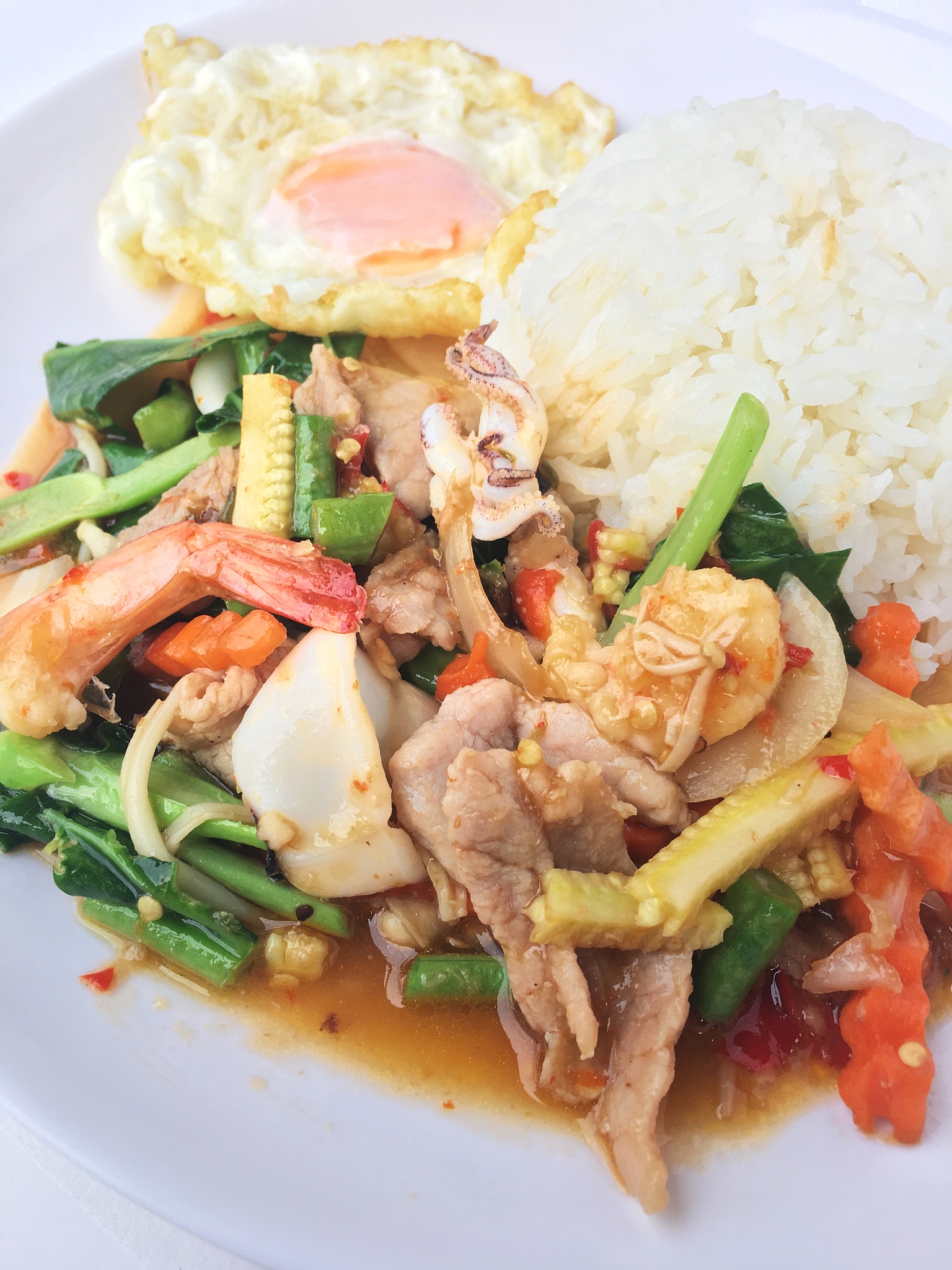 青椒肉丝烩饭：简单美味的家常菜