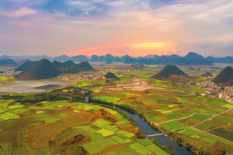 安顺初中毕业上中专学校学什么专业好