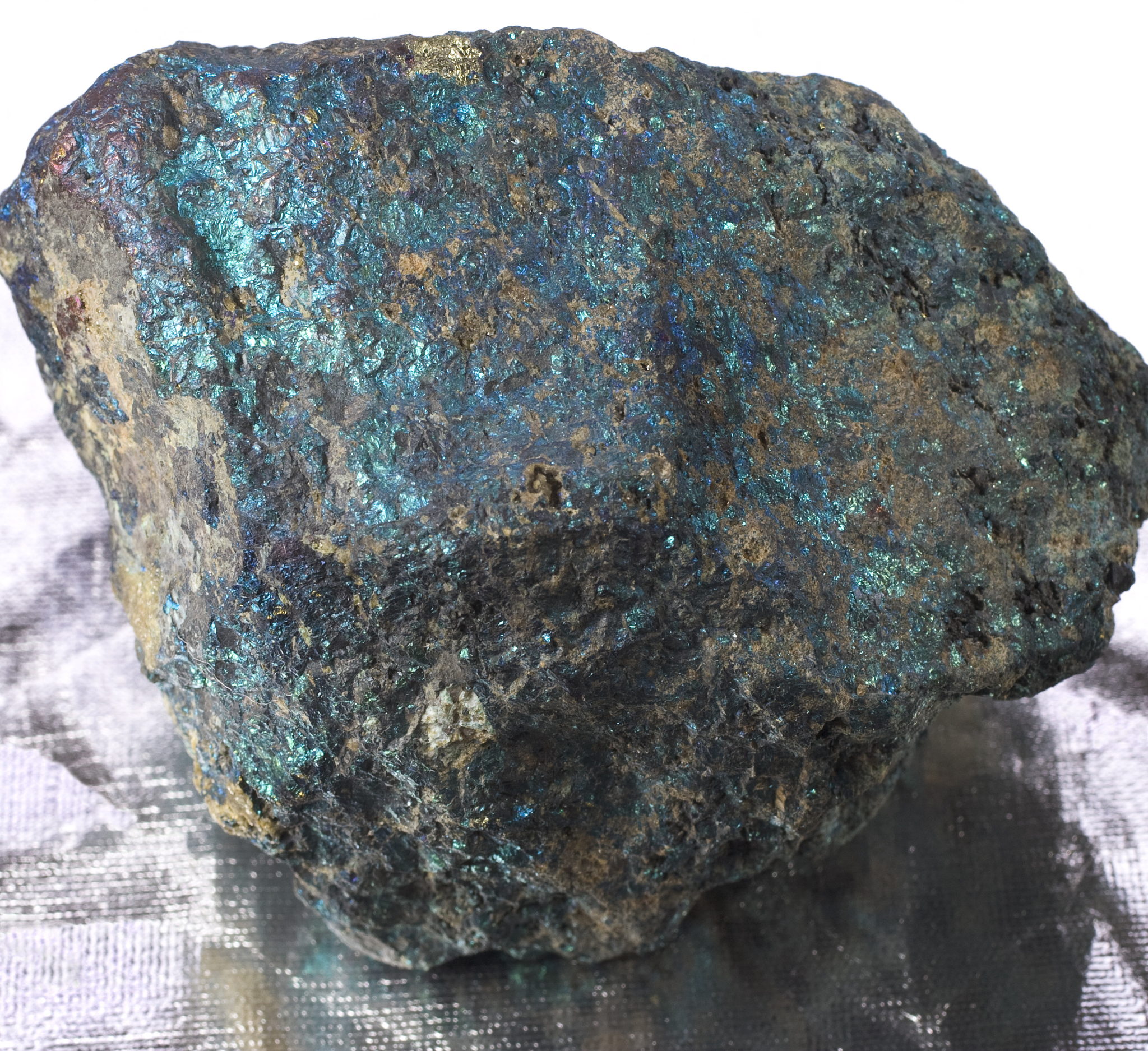 Minerals 期刊：寻找期刊主编和其他详细信息