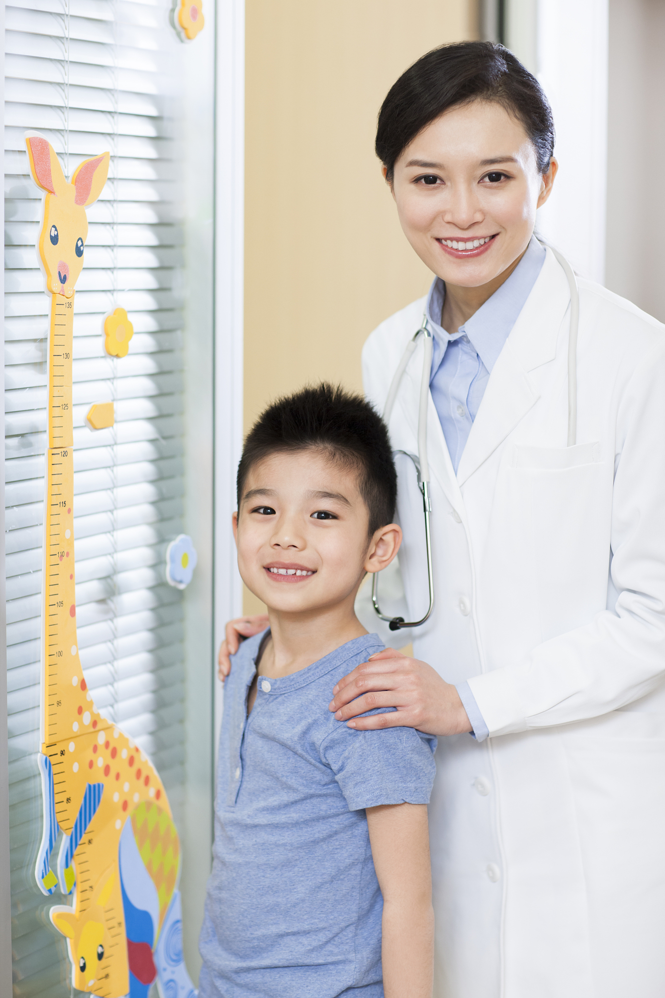 写出儿科护理学实验中婴儿与成人测量身高的区别