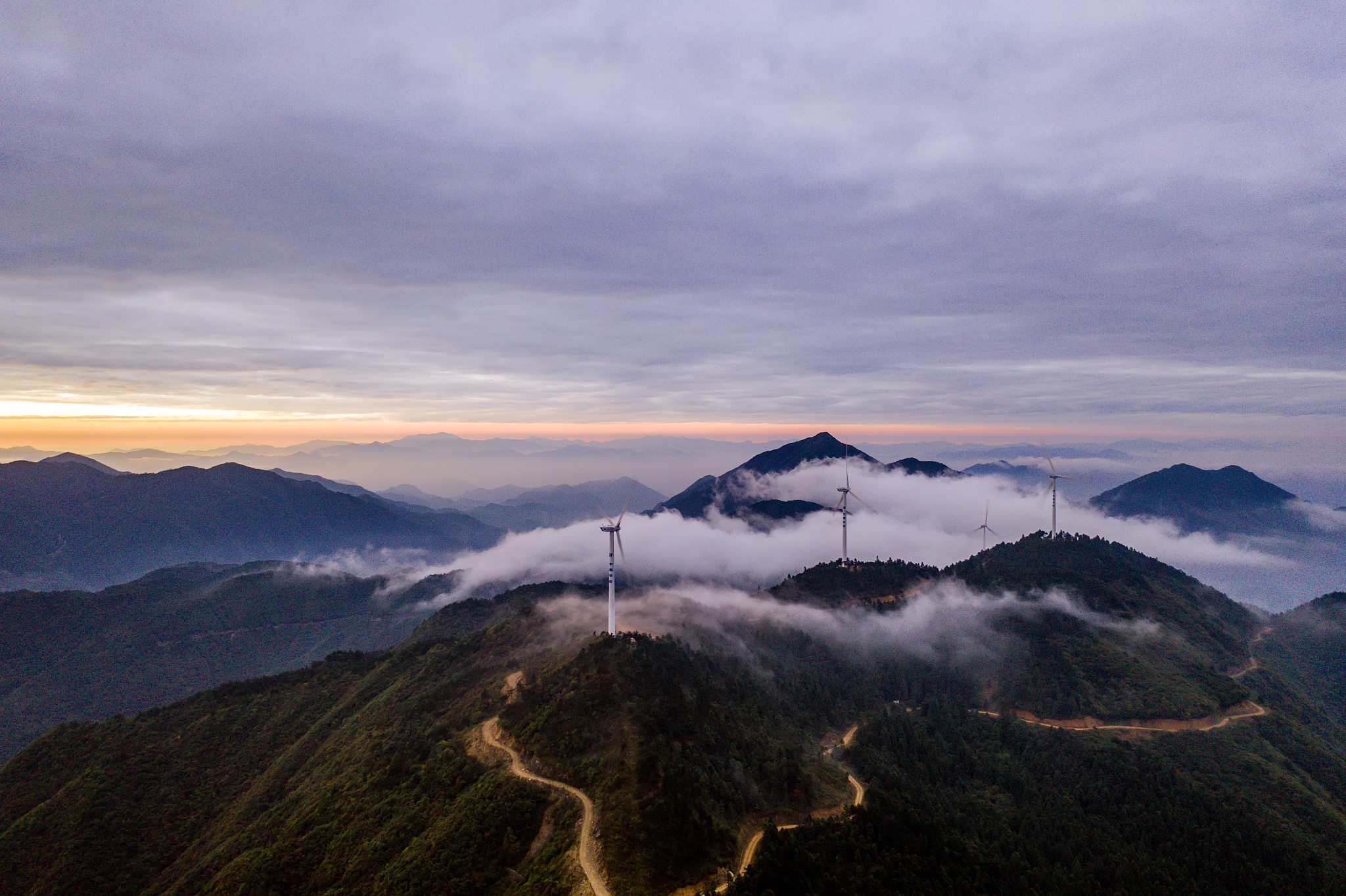 用新闻体裁重新编辑以下文章数据显示当下我国槟榔的产值已经近千亿元并且还在持续的高速发展中。