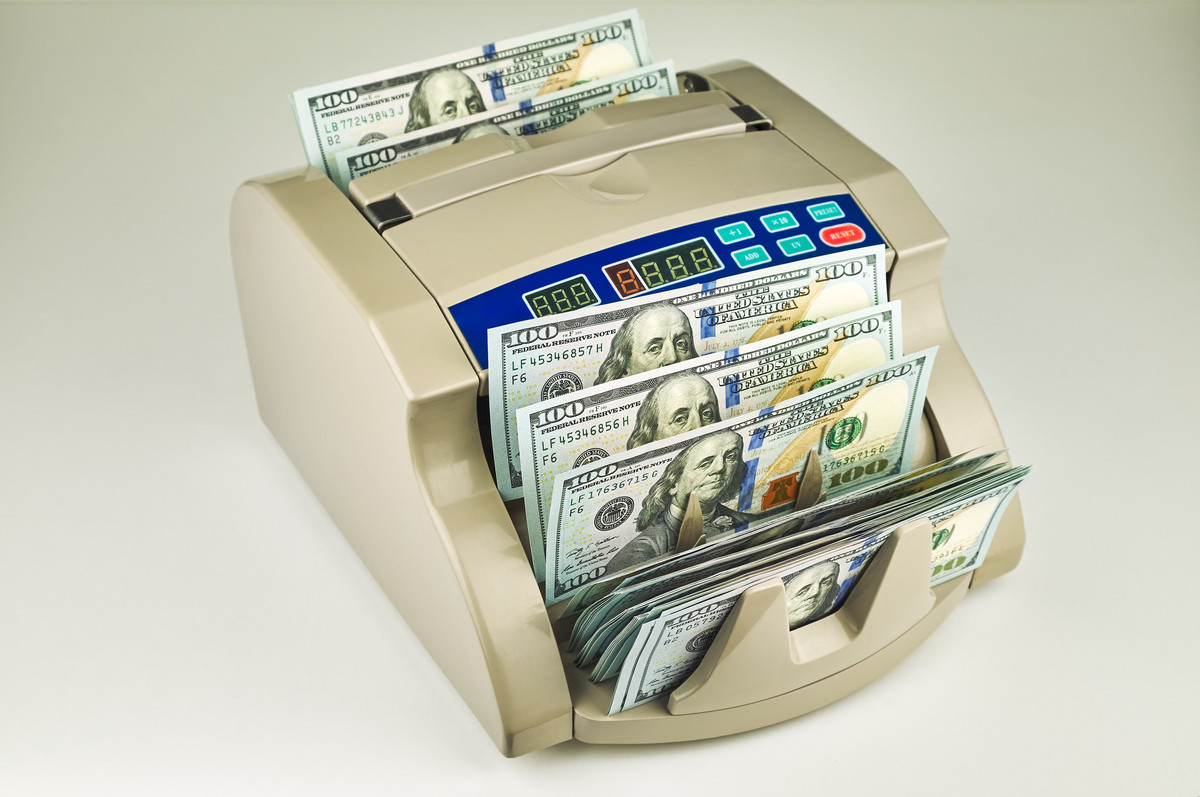 关于手工点钞如何快准稳写300字总结