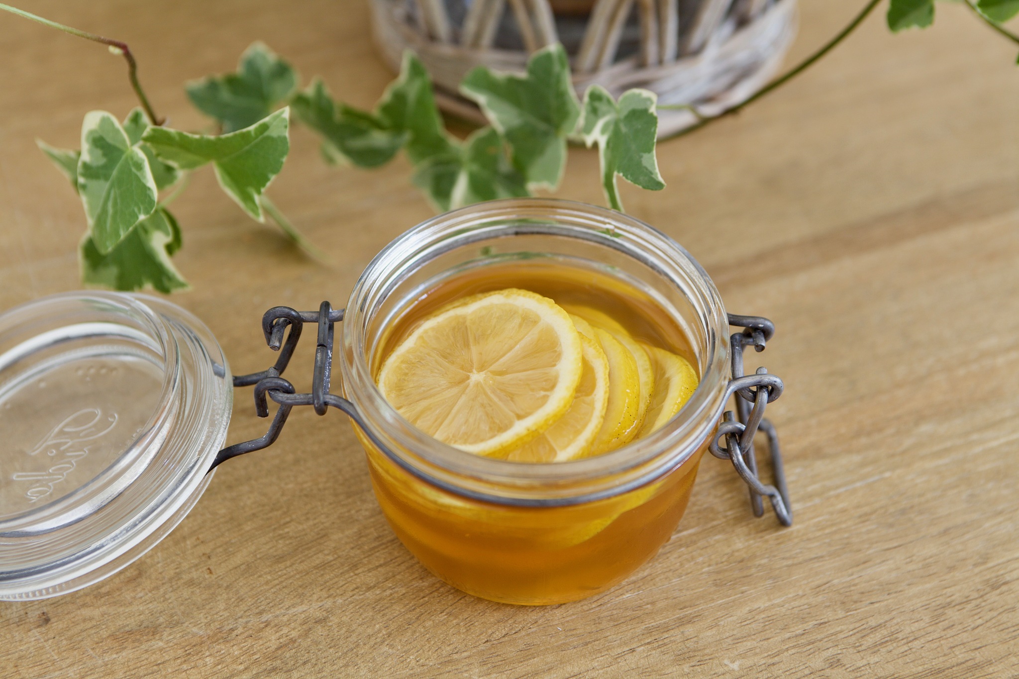 自制蜂蜜柚子茶的做法_耐心加孝心——自制蜂蜜柚子茶