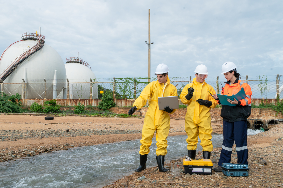 气田设备安全管理重要性1000字