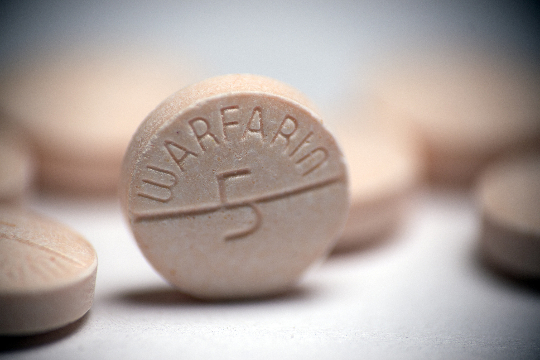 低分子肝素抗凝治疗急性大面积肺栓塞的用法用量