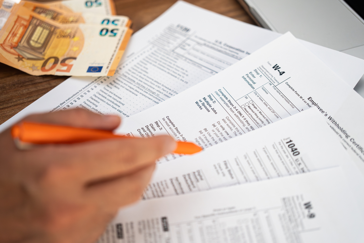 Career Planning for Finance Graduate Students: Investment Banking & Analysis