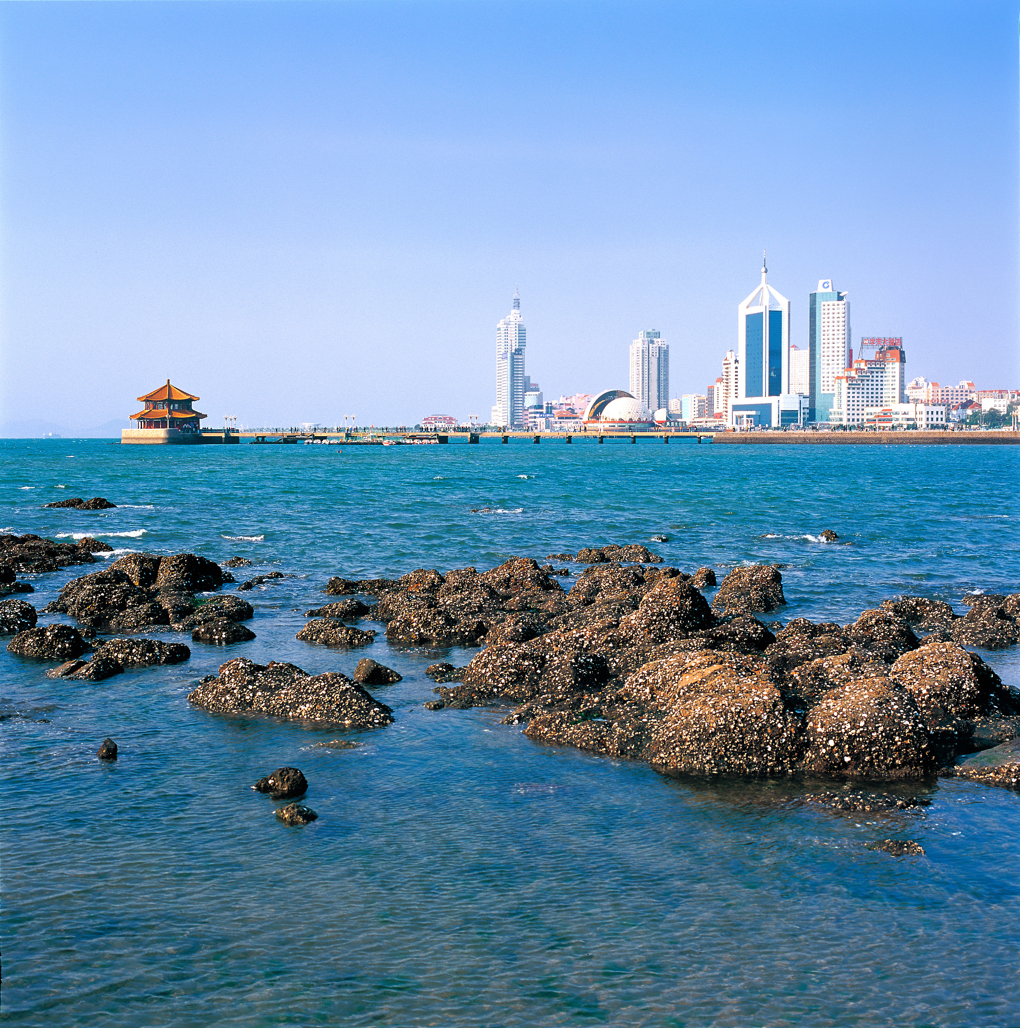 帮我做一份详细的青岛旅游攻略