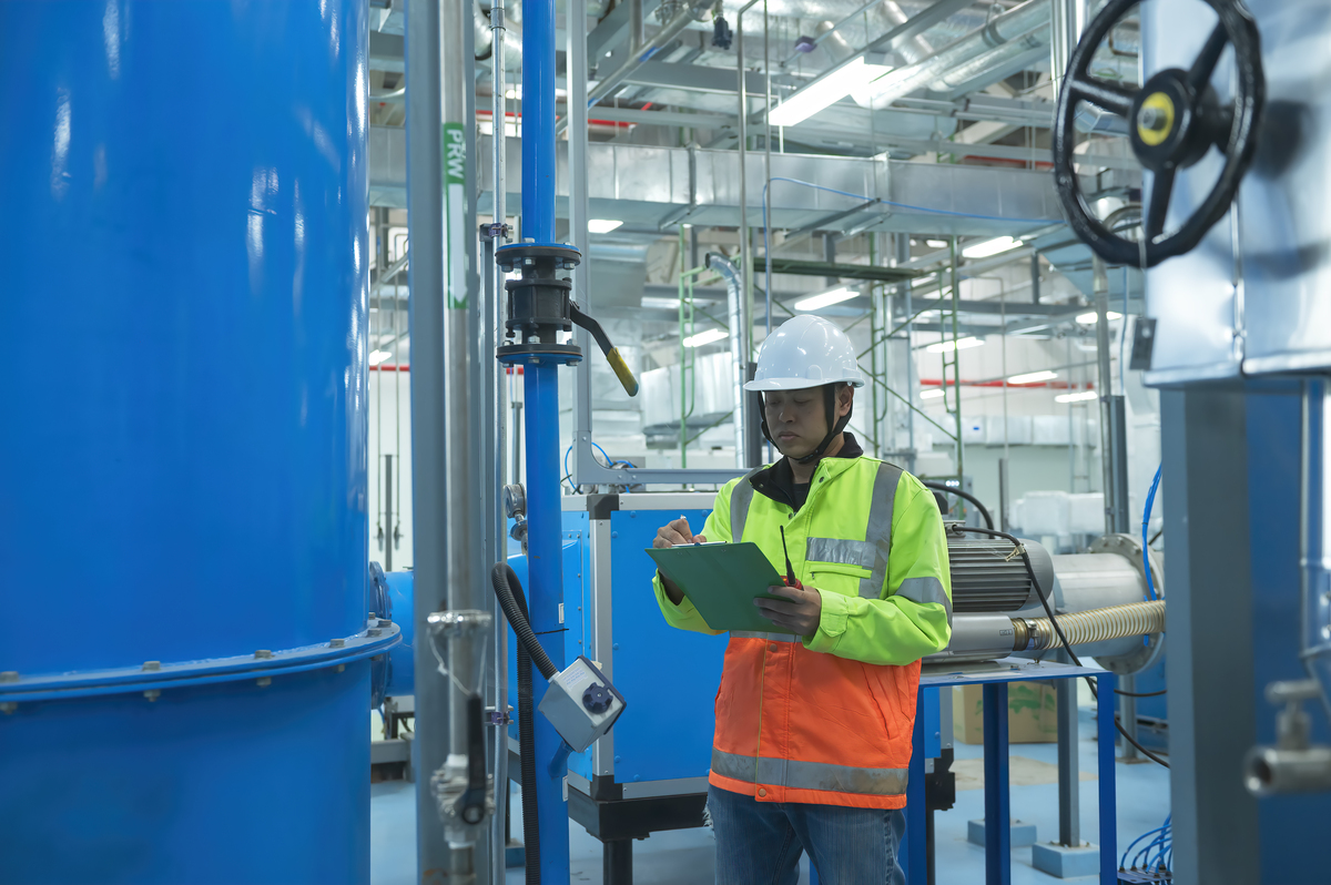 山东工业职业学院新能源装备技术专业如何好学吗