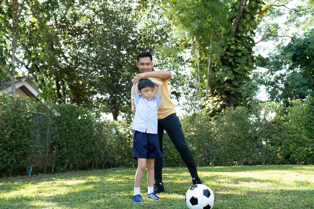 儿子写给爸爸的一封信：爸爸，请多陪陪我