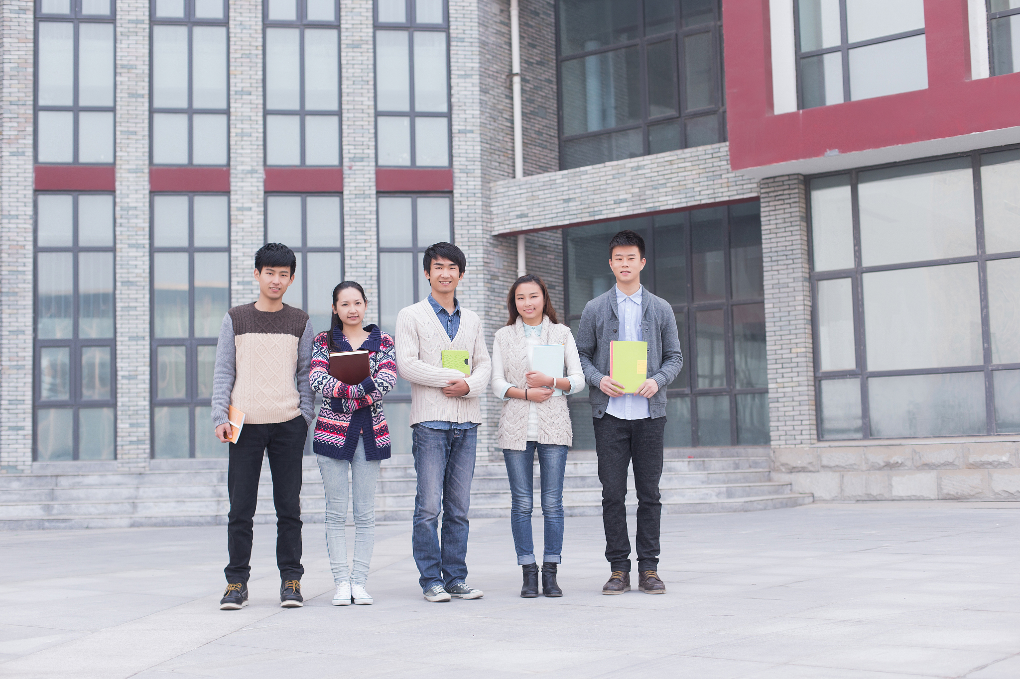 烟台工贸技师学院文化创意系都有什么专业？