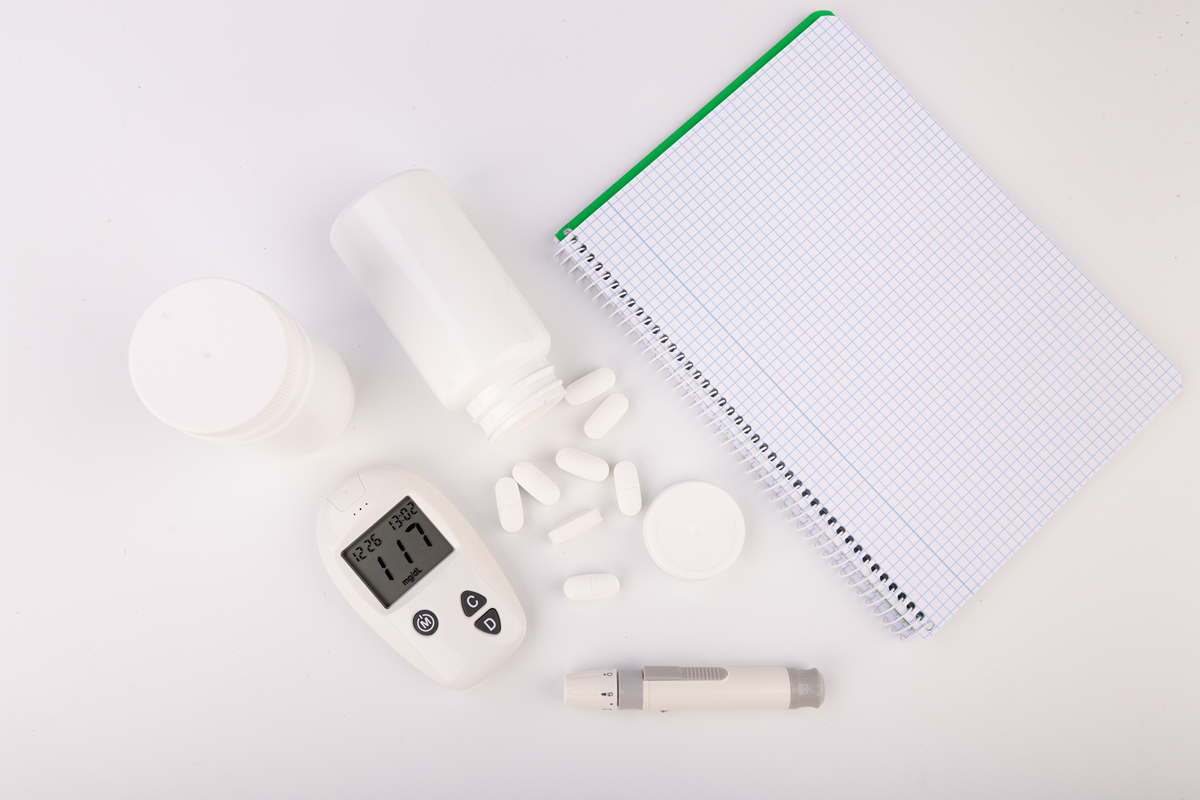 rewrite the content according to APA style Clear-air echoes at centimeter wavelengths are mainly believed to be caused by insects and birds because of two evidence the isotropic turbulence and the str