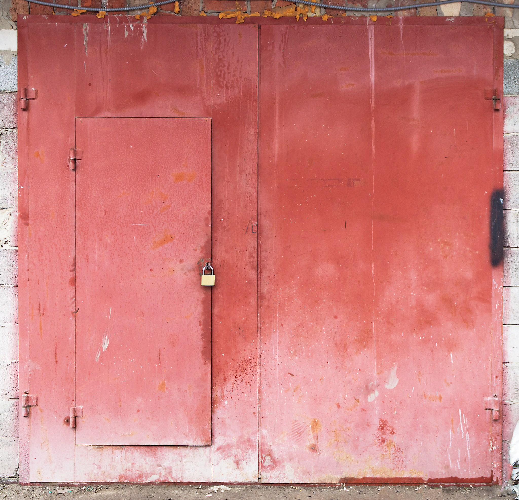 写一篇不少于500词建造一个金属车库的价格是多少的文章