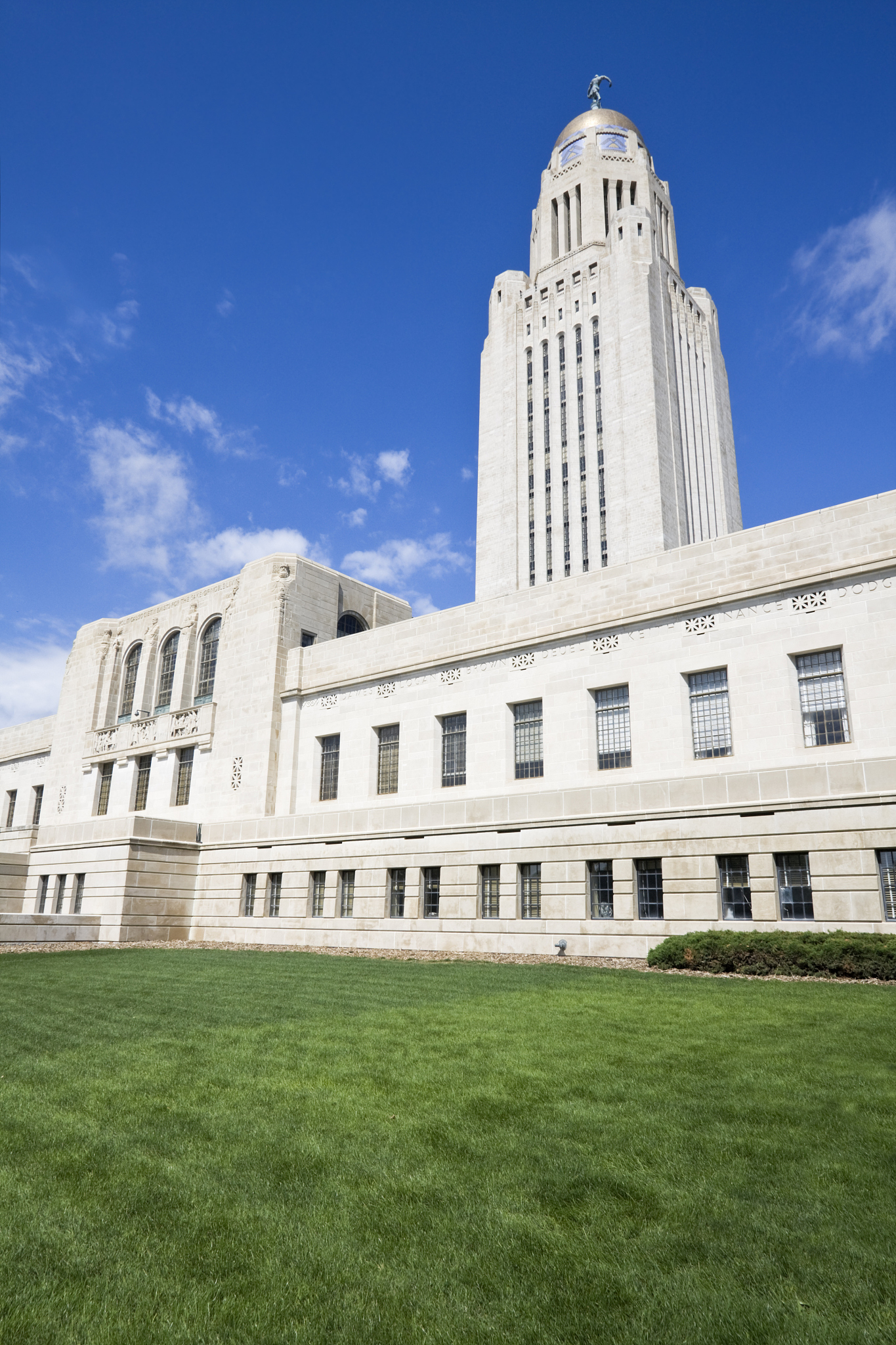 state capitol of nebraska in lincoln