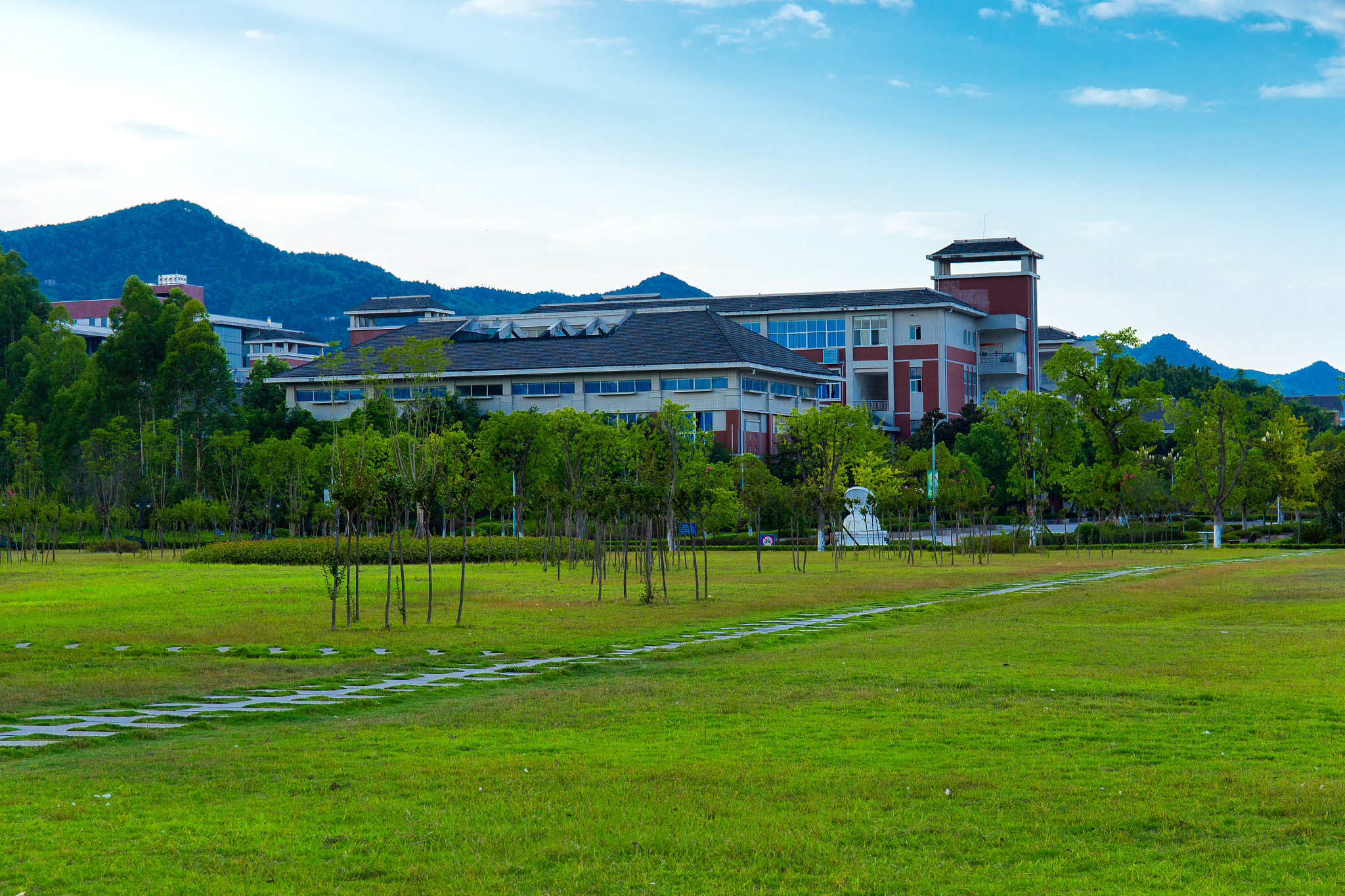 贵州淡水养殖专业学校推荐 - 培养水产养殖人才