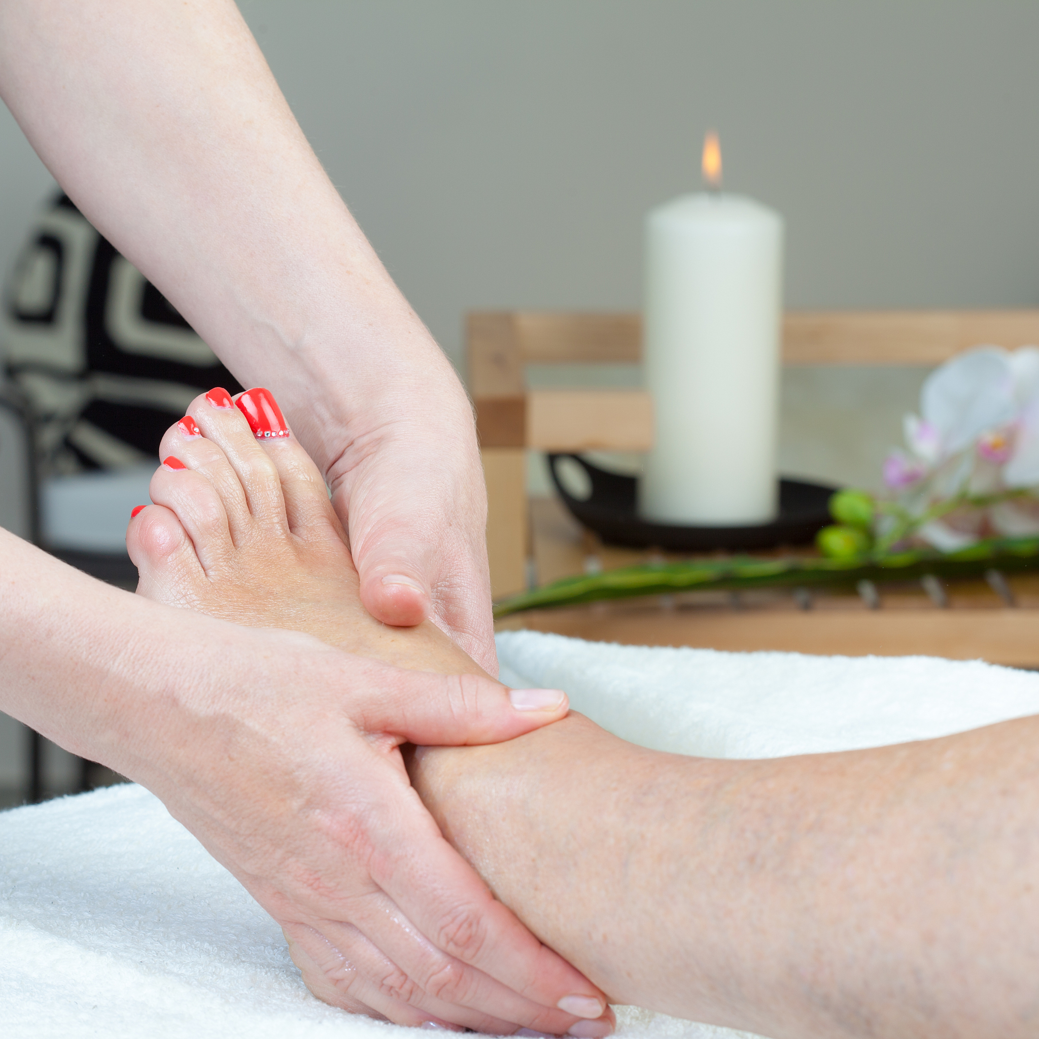 光脚晒太阳更健康？揭秘背后的秘密！