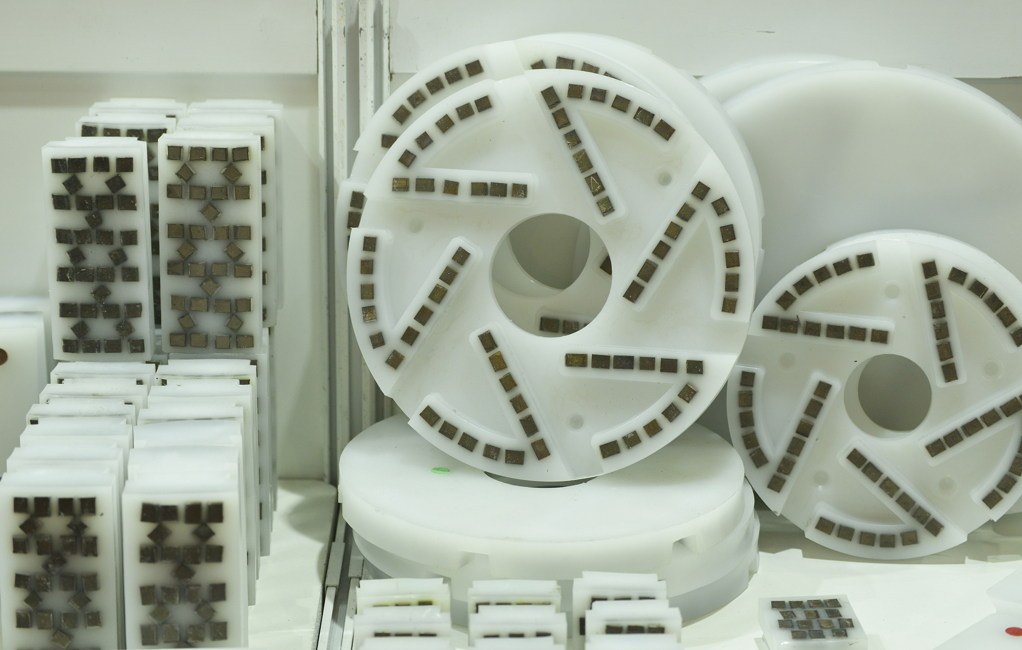 贴标机料盘固定块用什么材质的塑料