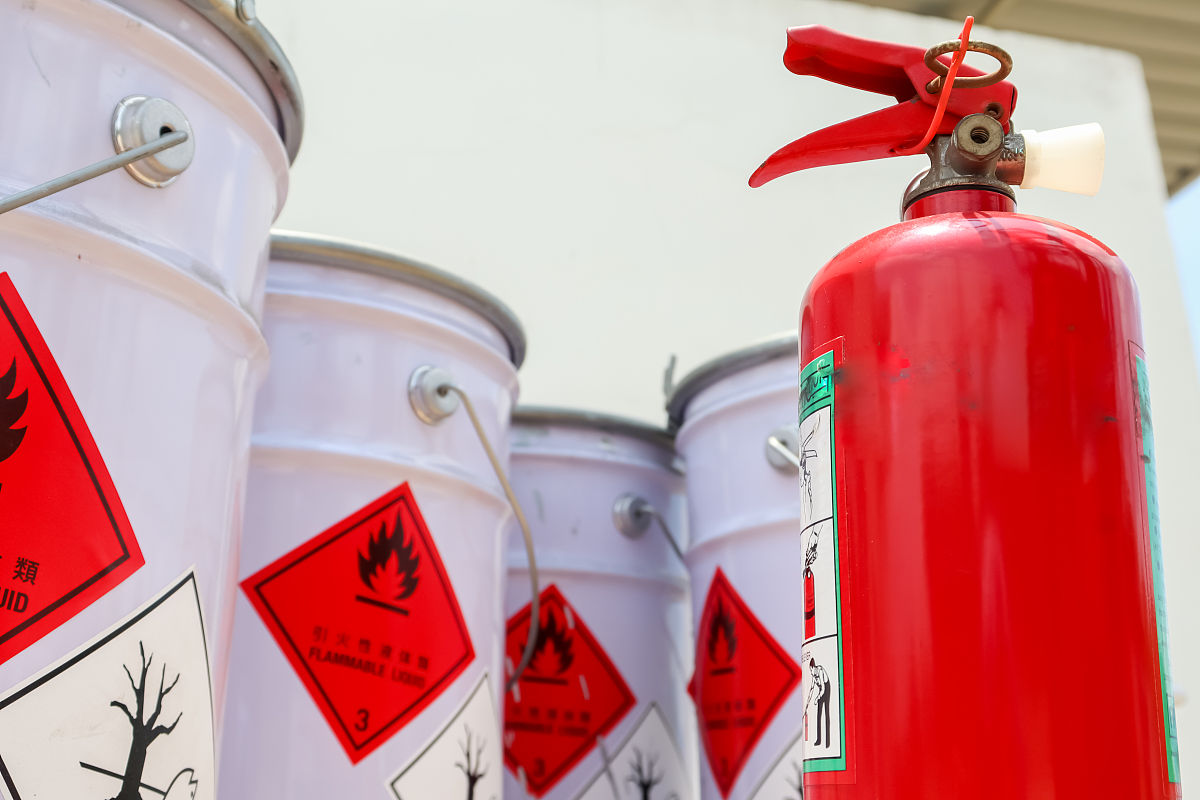 干粉灭火器年检规范：国家标准解读及操作指南