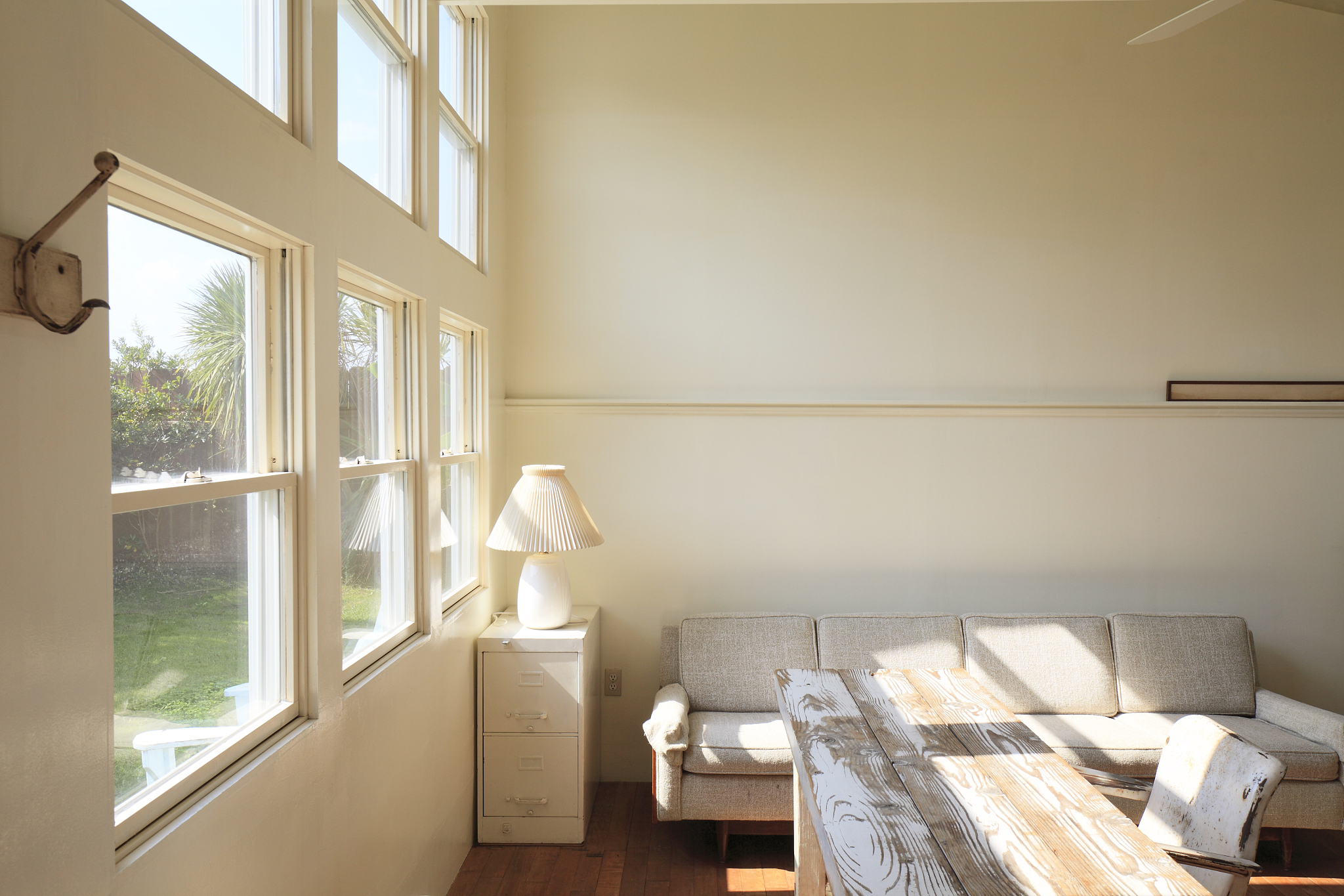 第一次参观他的房间：简洁舒适，充满温暖