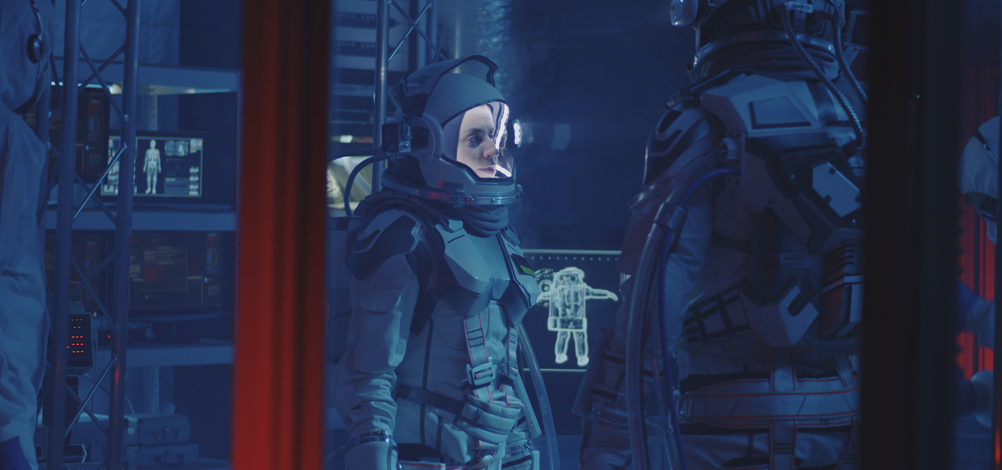 帮我取个科幻片女孩名字她是个机械生化人中国式名字全称推荐二十个