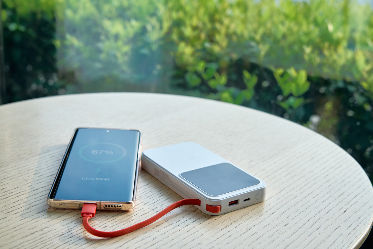 redmik40手机支持ip5356主控的充电宝吗