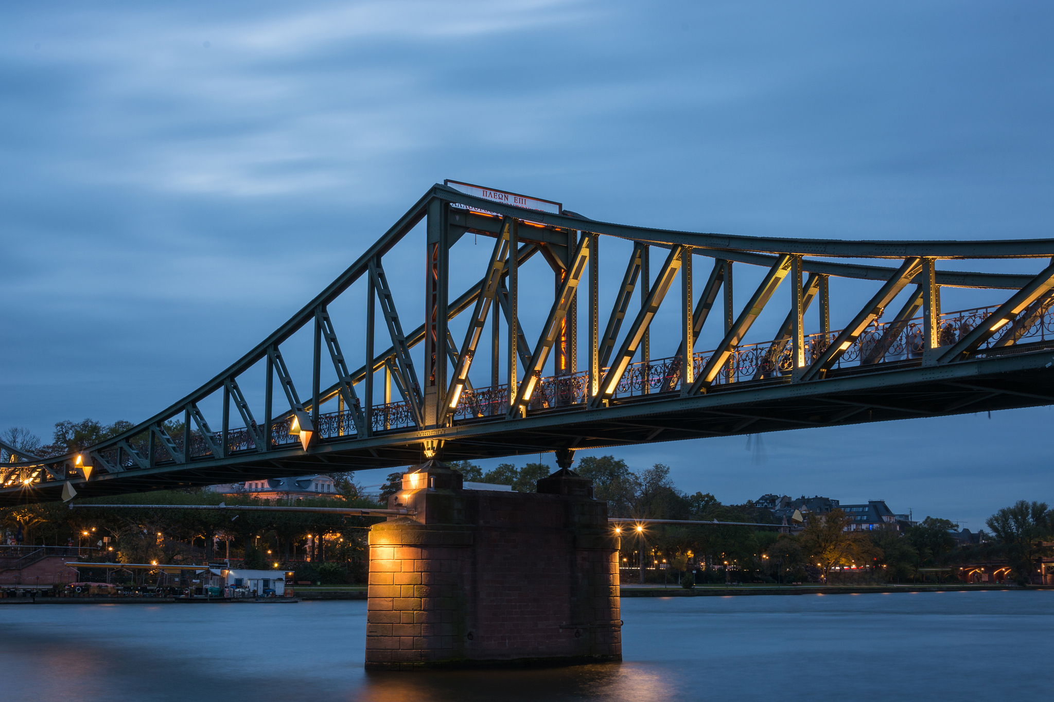 西安外事技工学校2021年招生专业介绍 - 涵盖多个领域，助你成就梦想