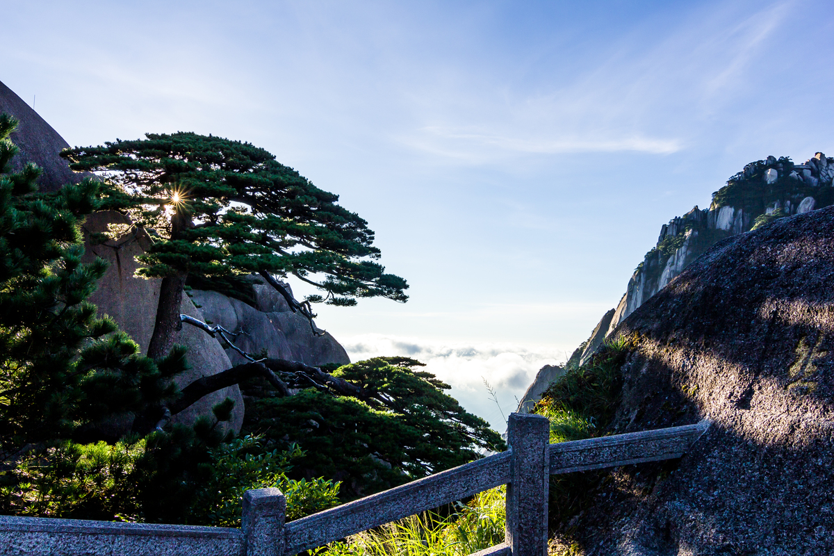 黄山7日游详细攻略：景点、美食、酒店、交通全覆盖