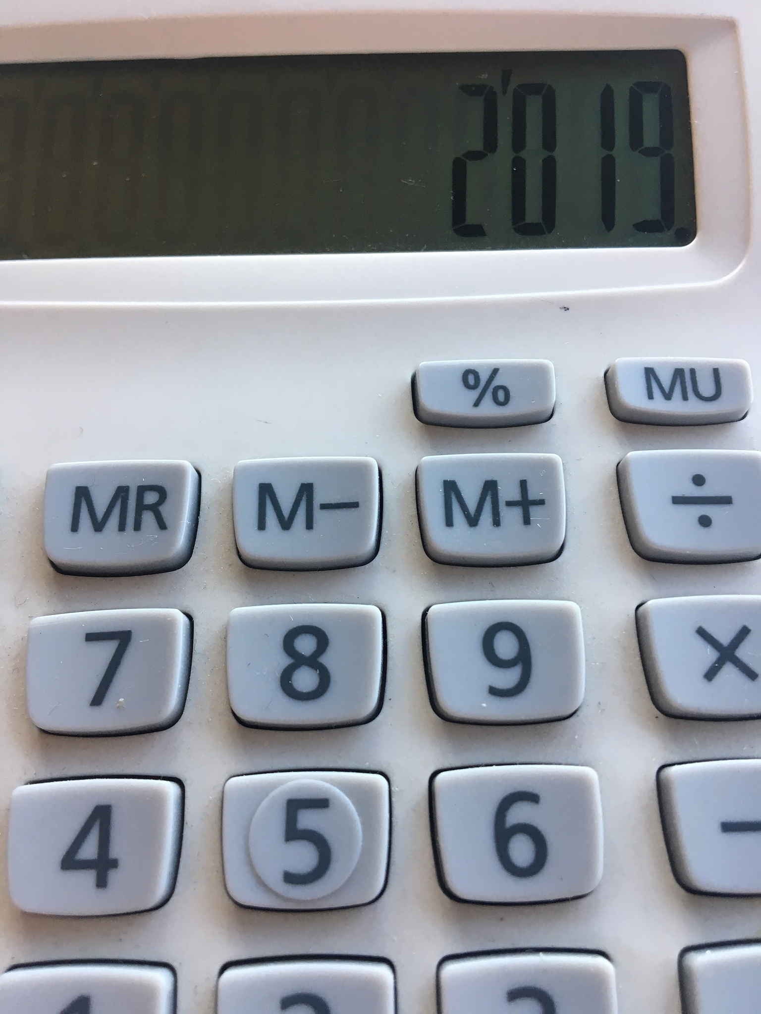 1998年8月21日出生，今天多少岁？（精确到天）