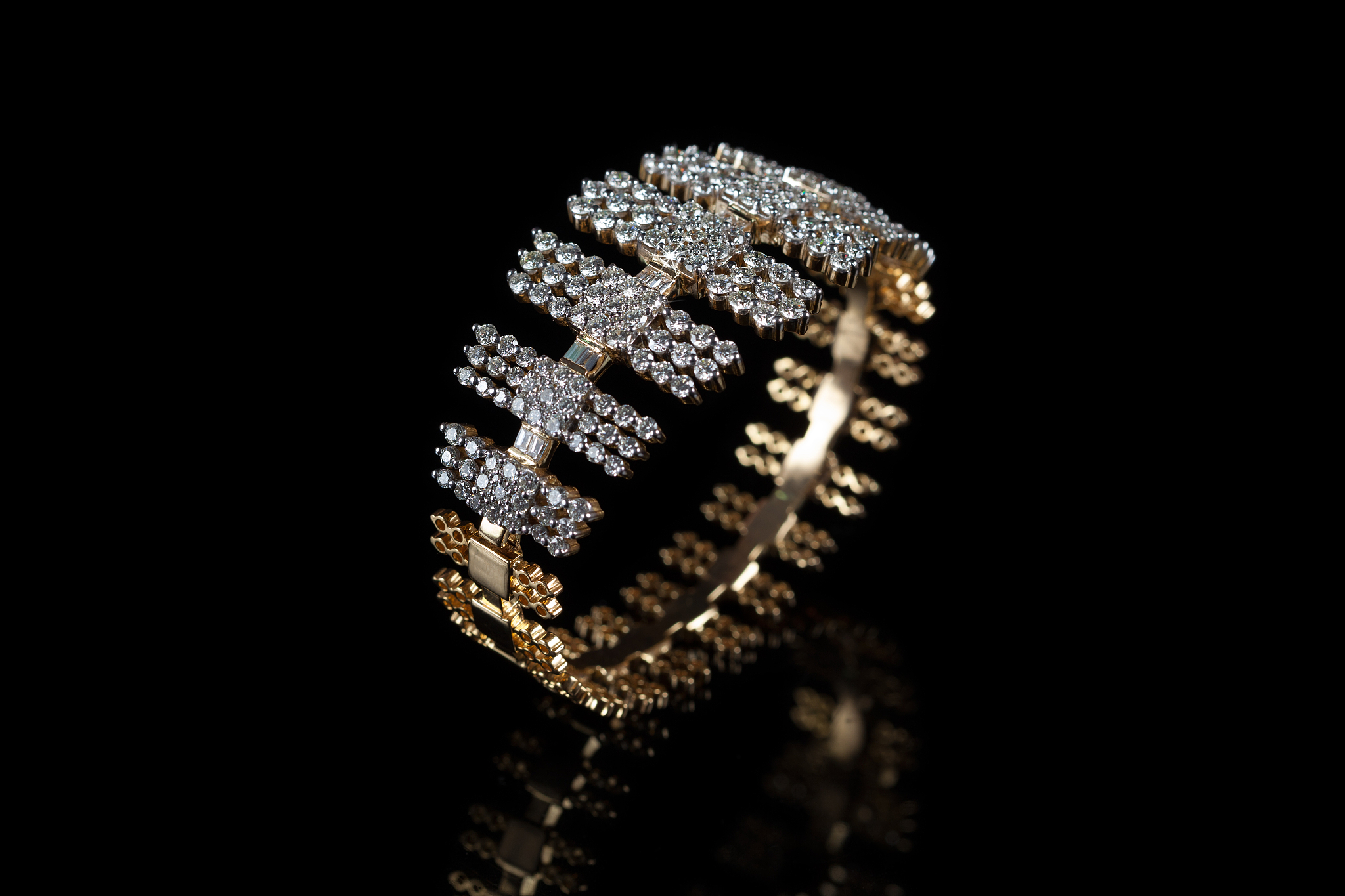 烟台黄金职业学院宝玉石鉴定与加工专业如何好学吗