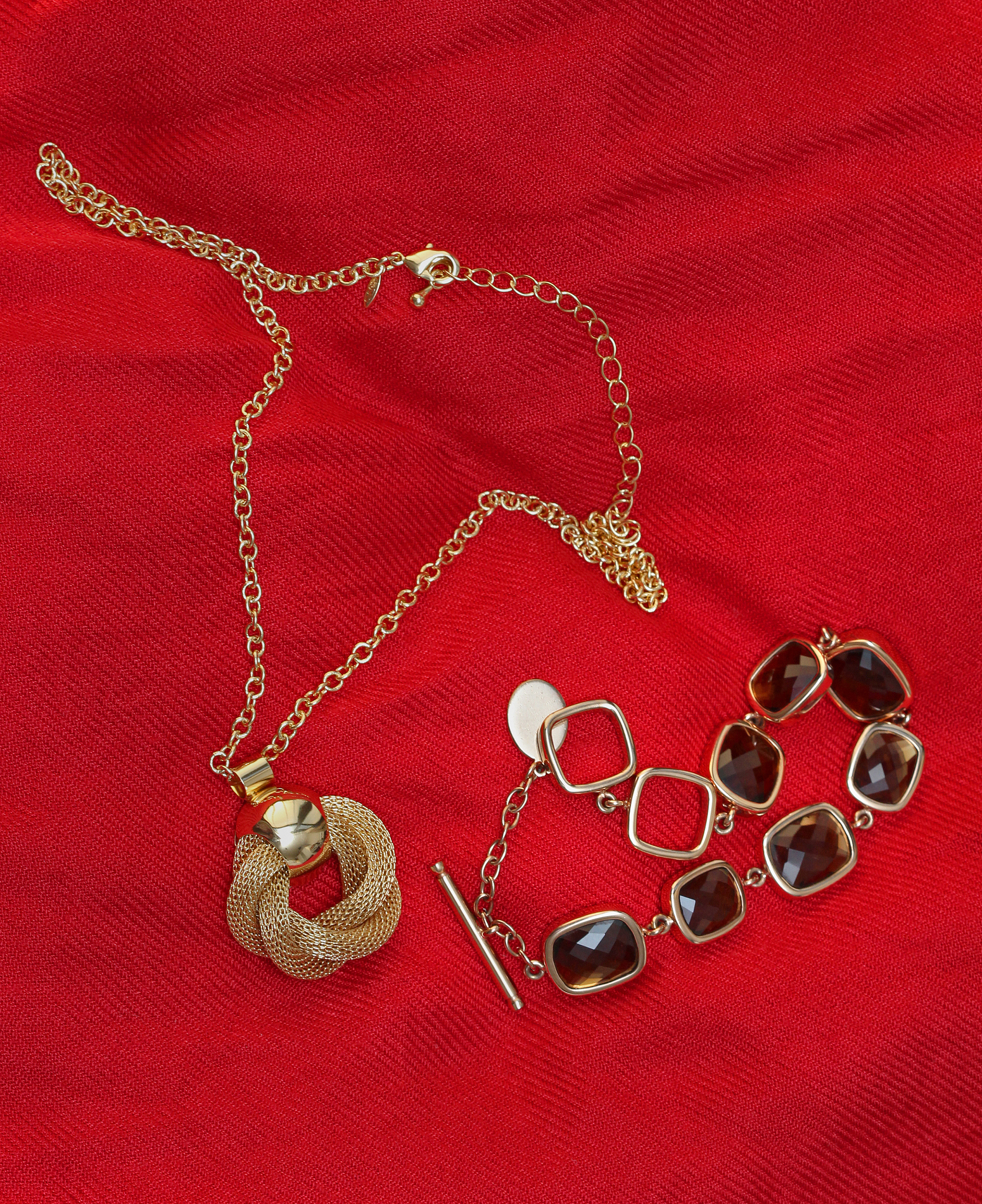 根据日常首饰品来写十句英文的广告语更有诗意一些像现代诗